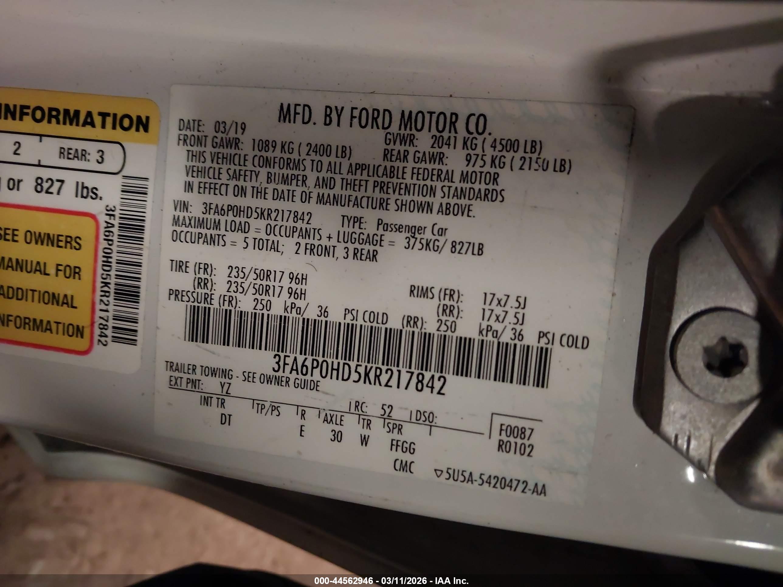 FORD FUSION image 9