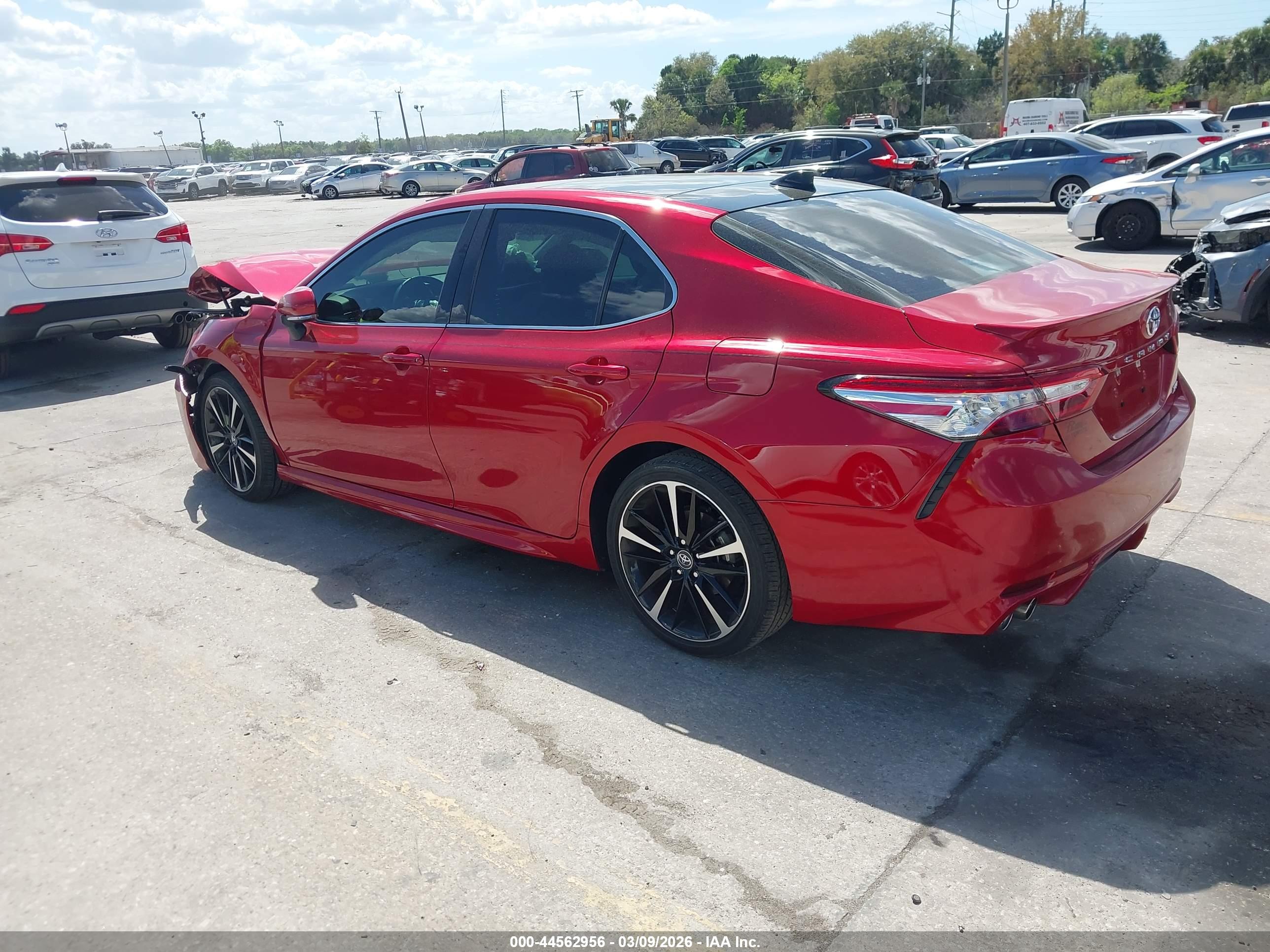 TOYOTA CAMRY image 3