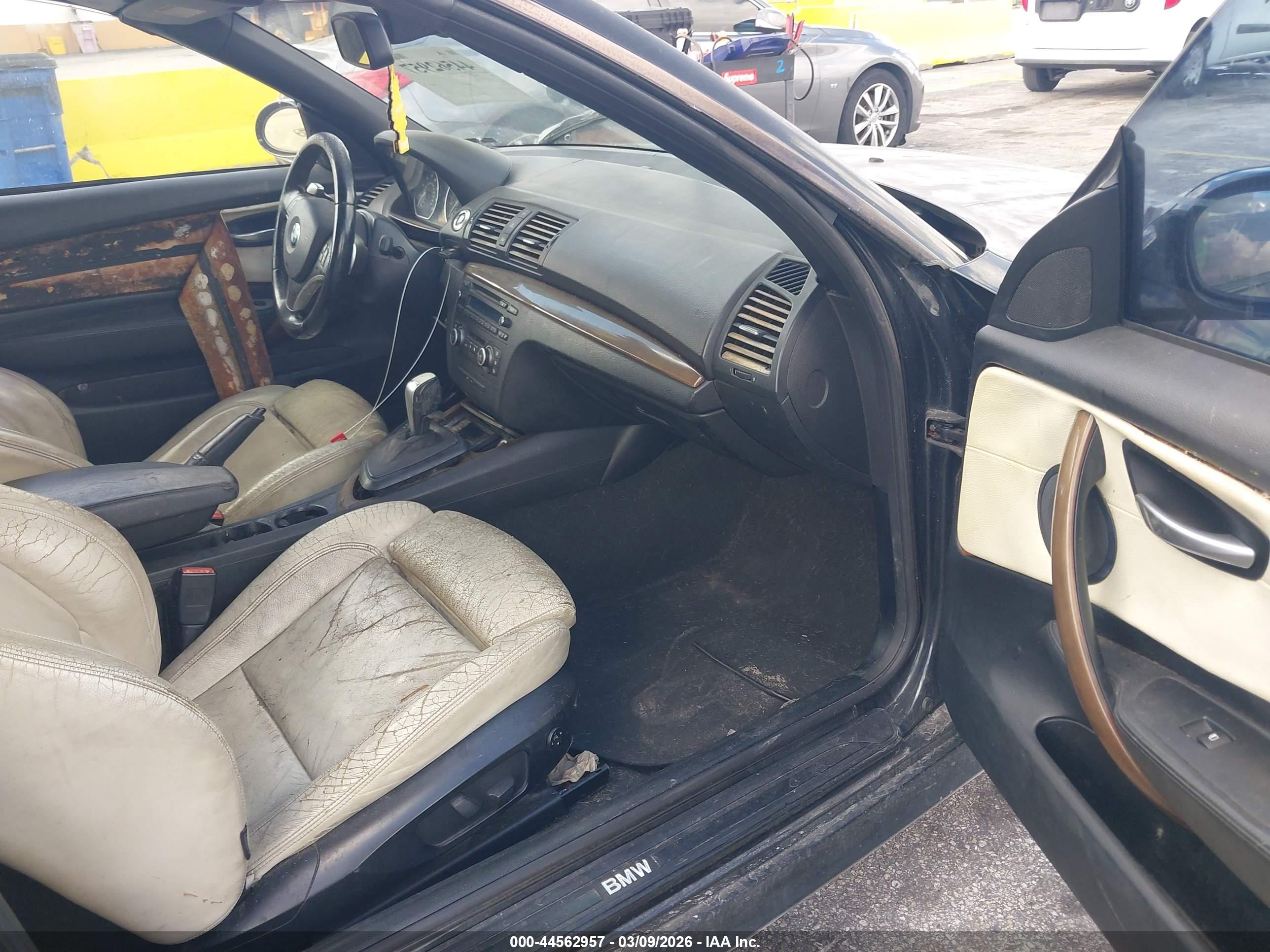 BMW 128I image 5