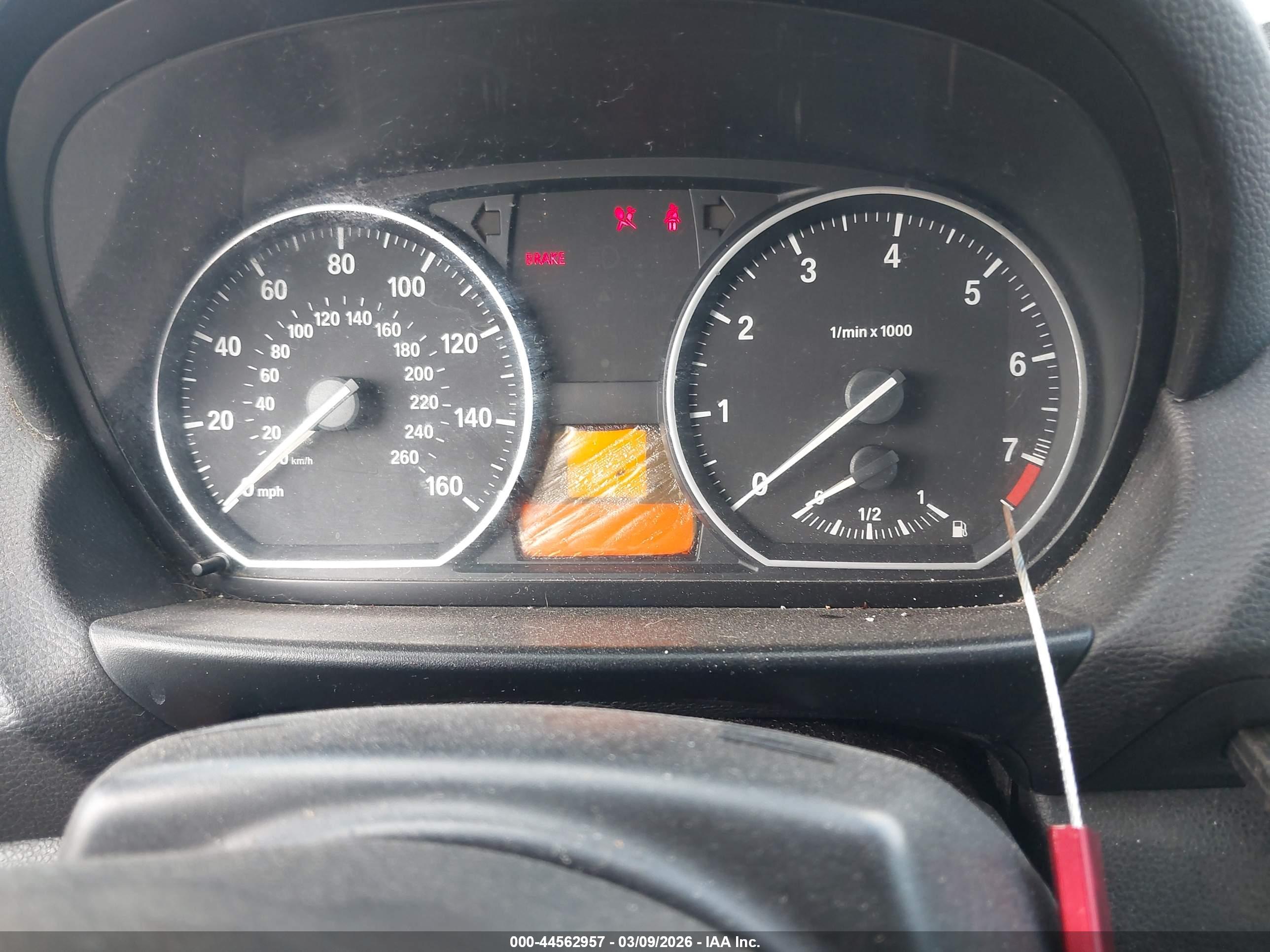 BMW 128I image 7