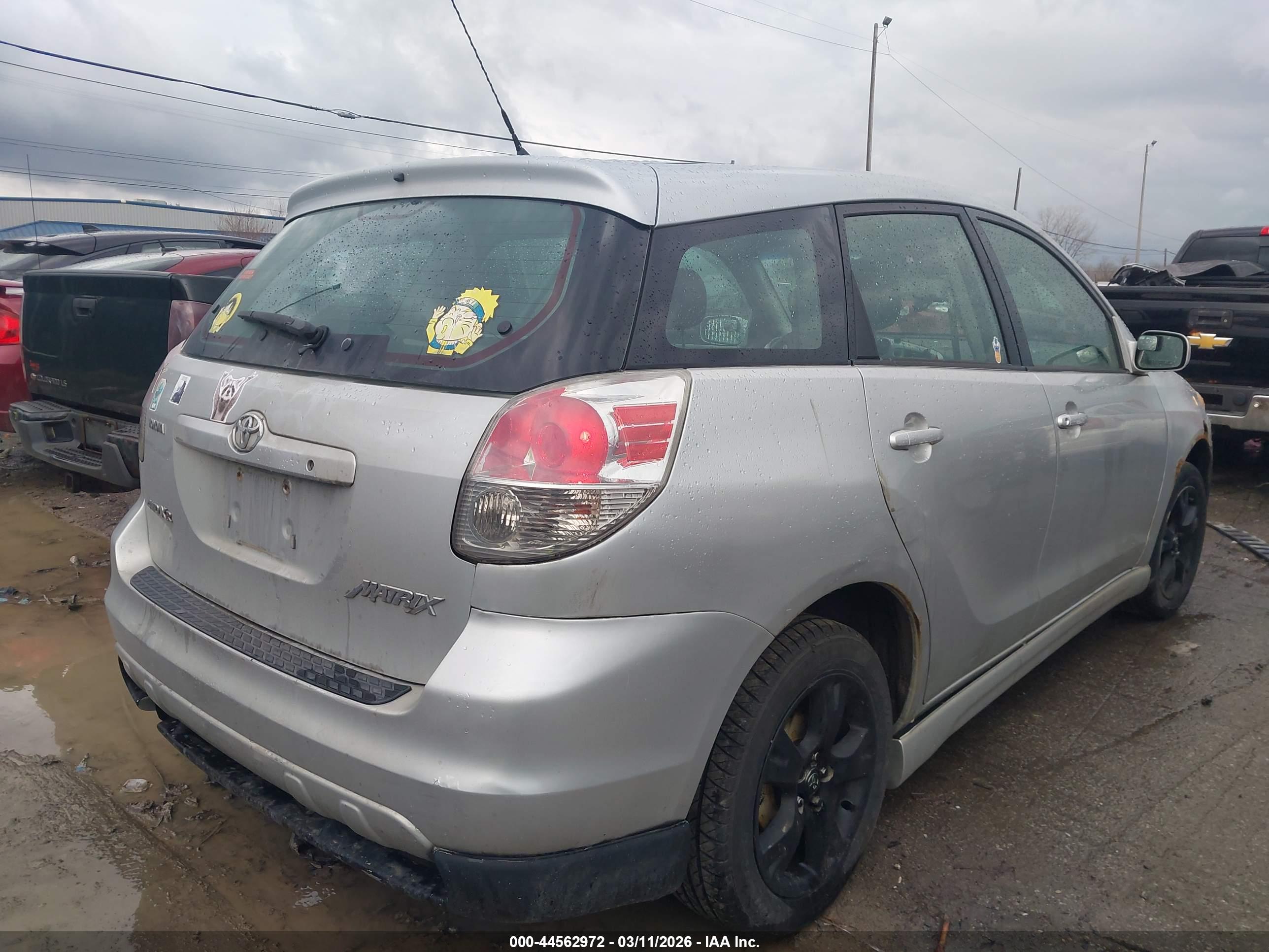 TOYOTA MATRIX image 4