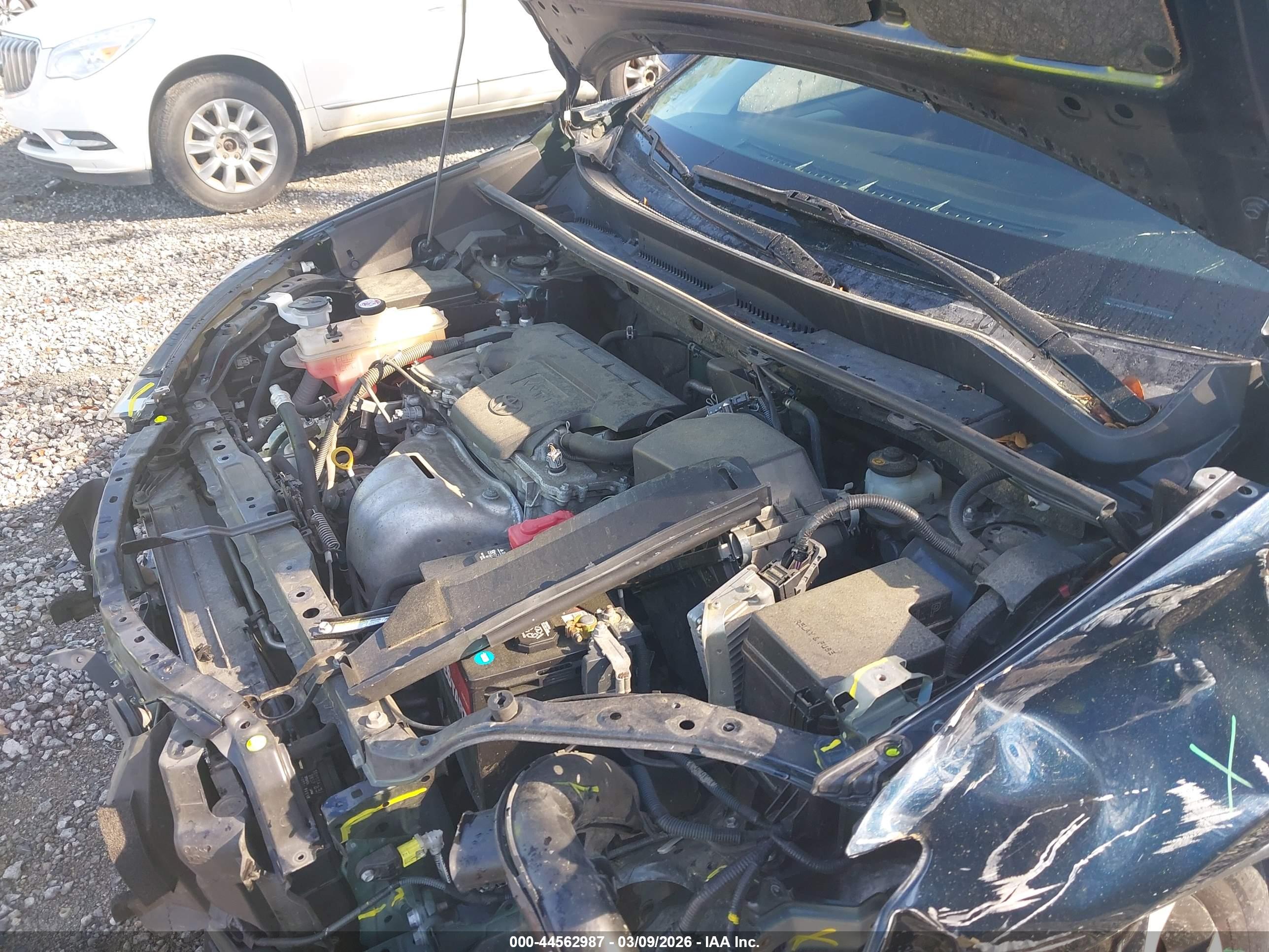 TOYOTA RAV4 image 10