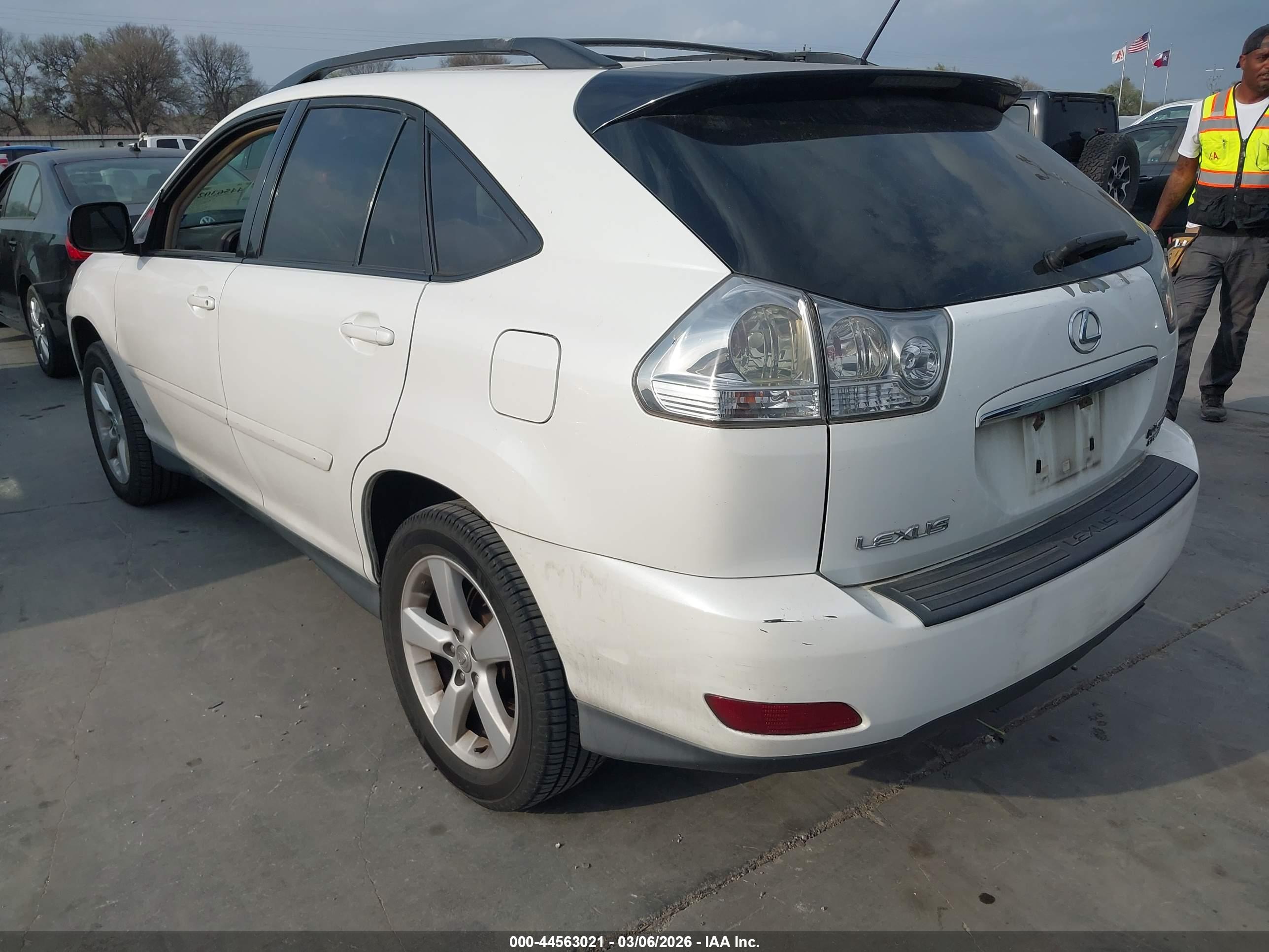 LEXUS RX image 3