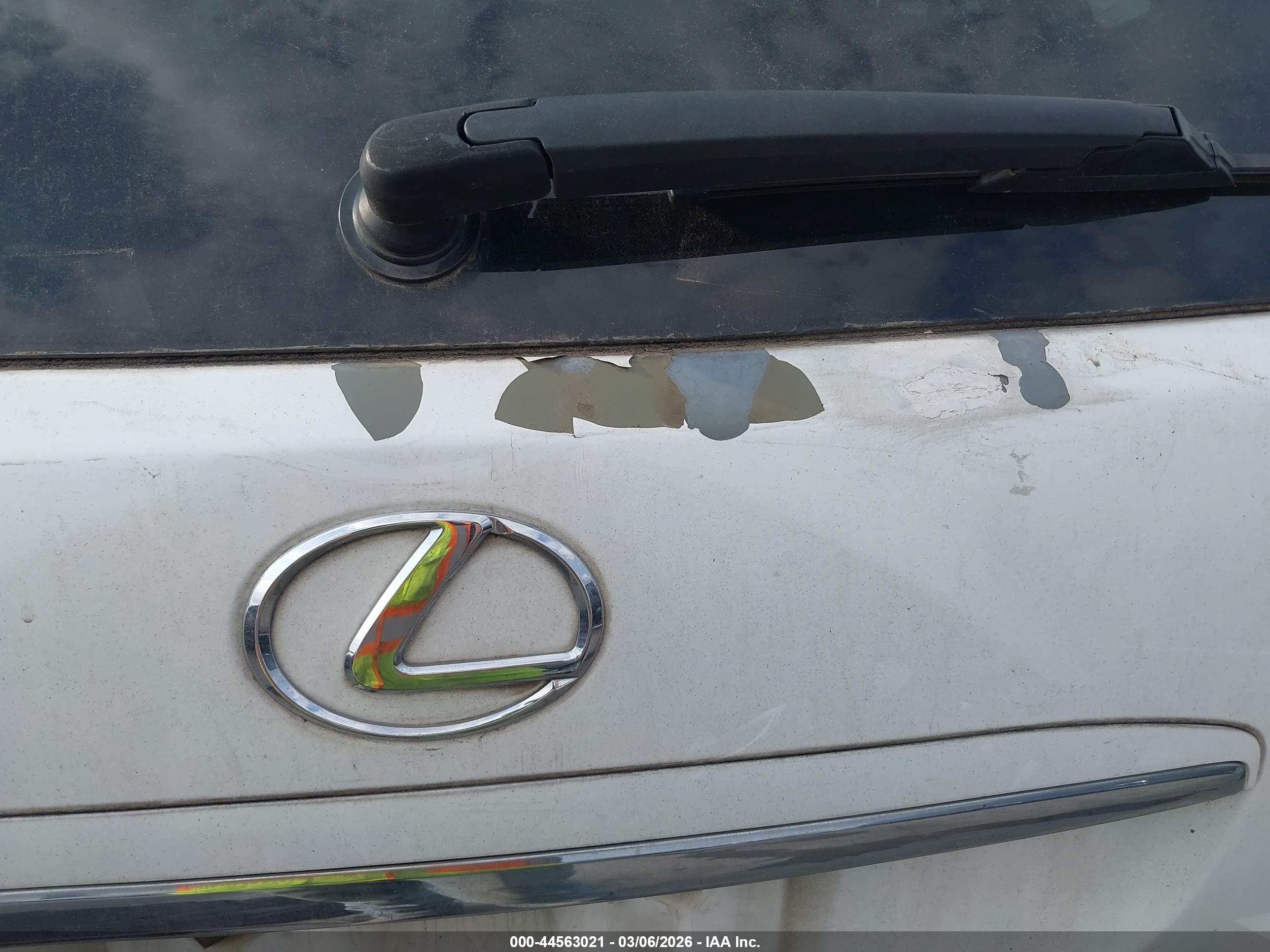LEXUS RX image 6