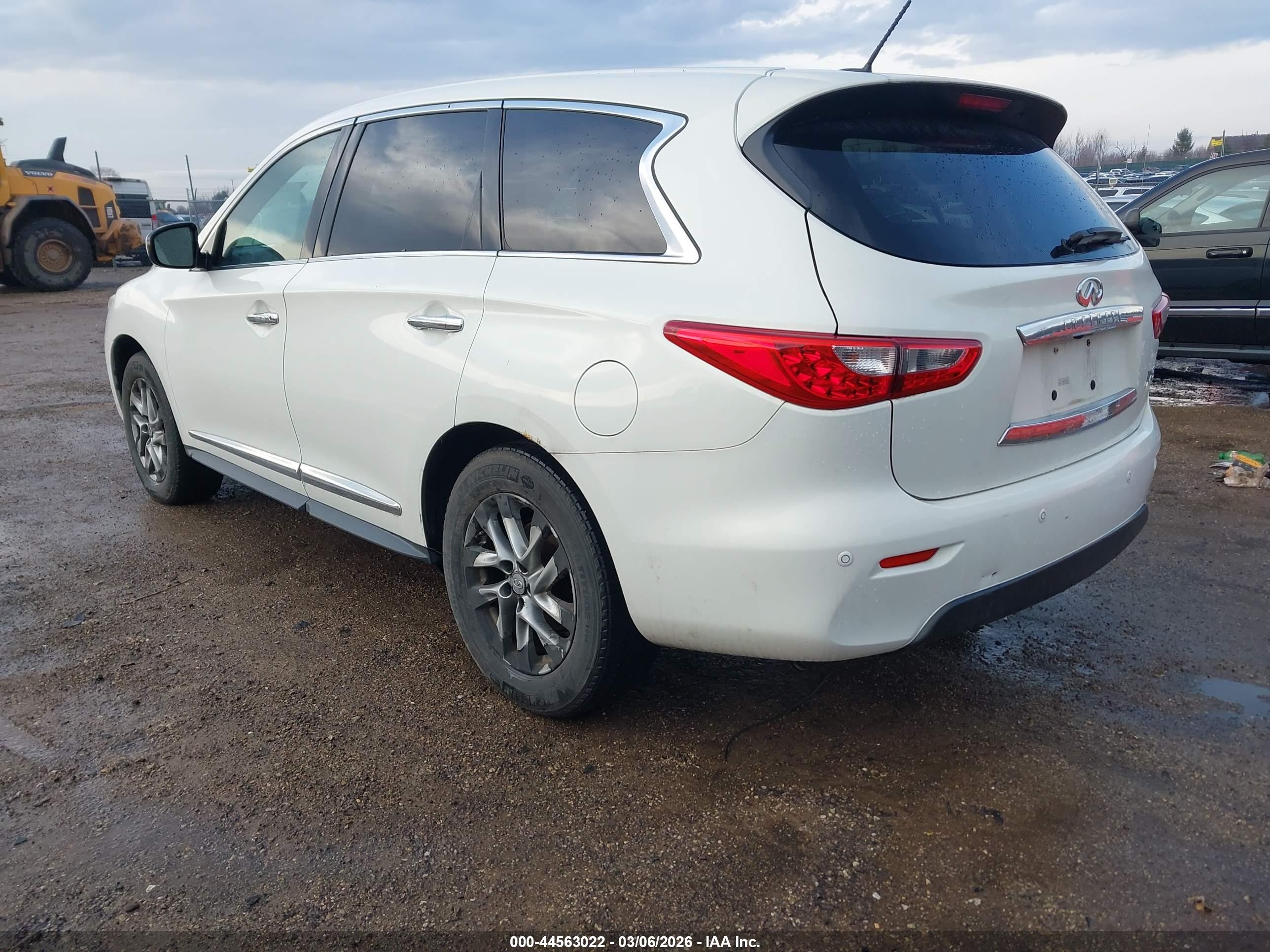 INFINITI JX35 image 3