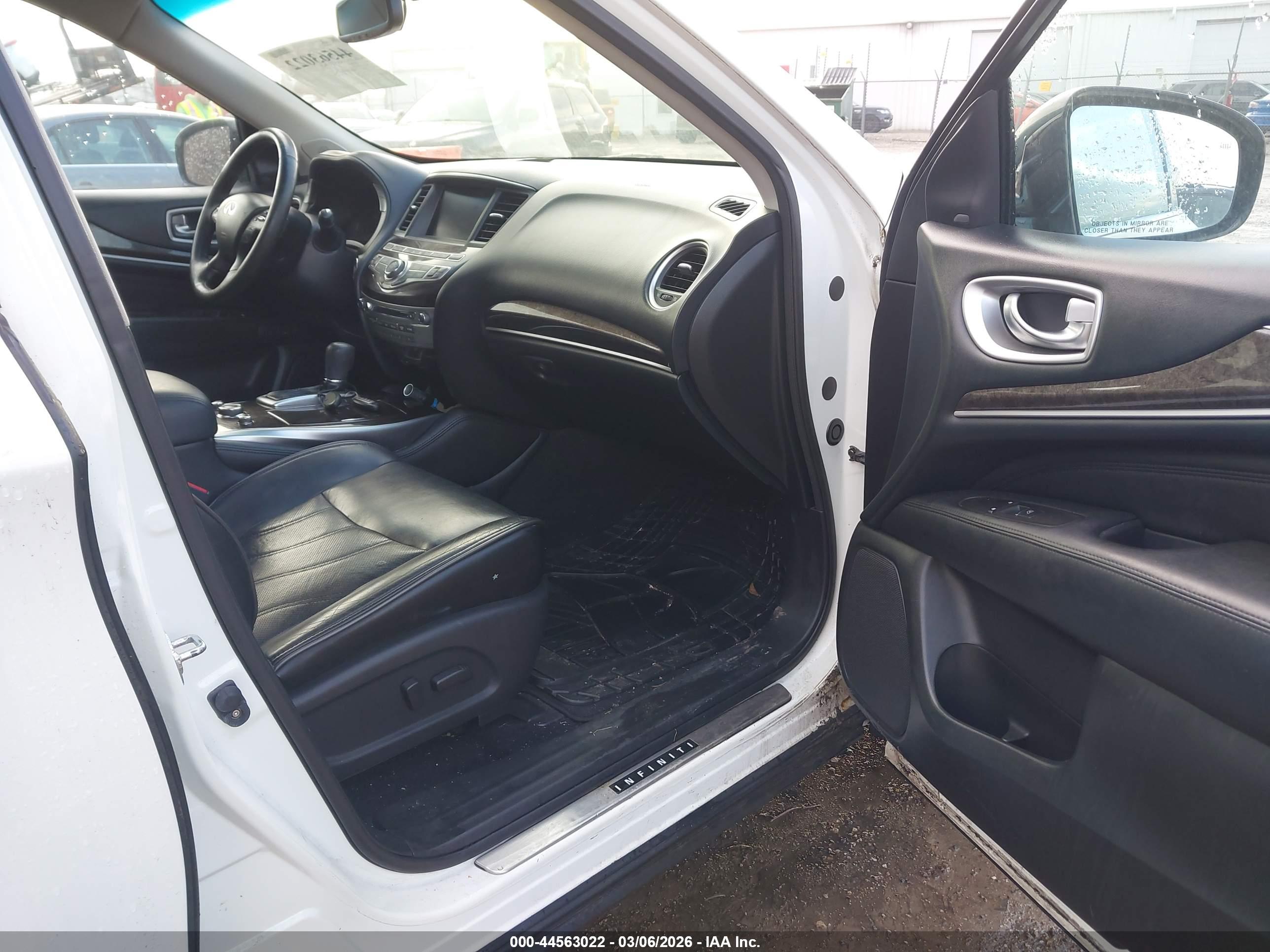 INFINITI JX35 image 5