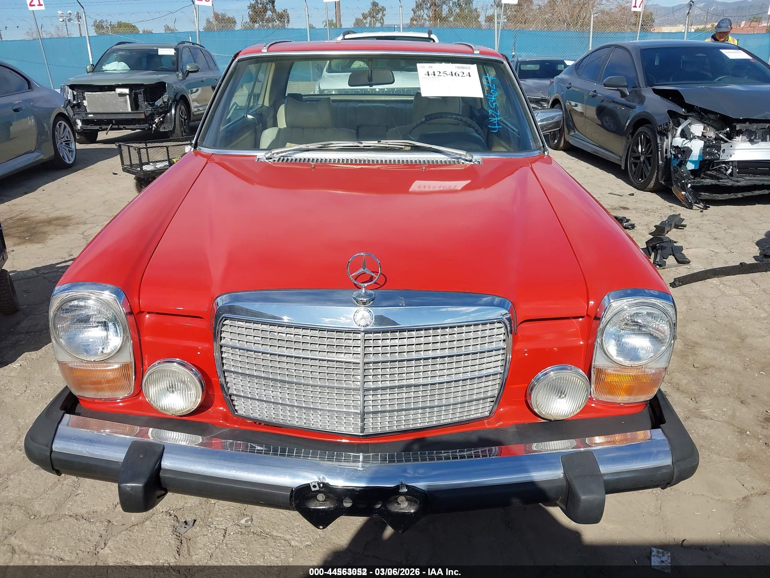 MERCEDES BENZ image 6