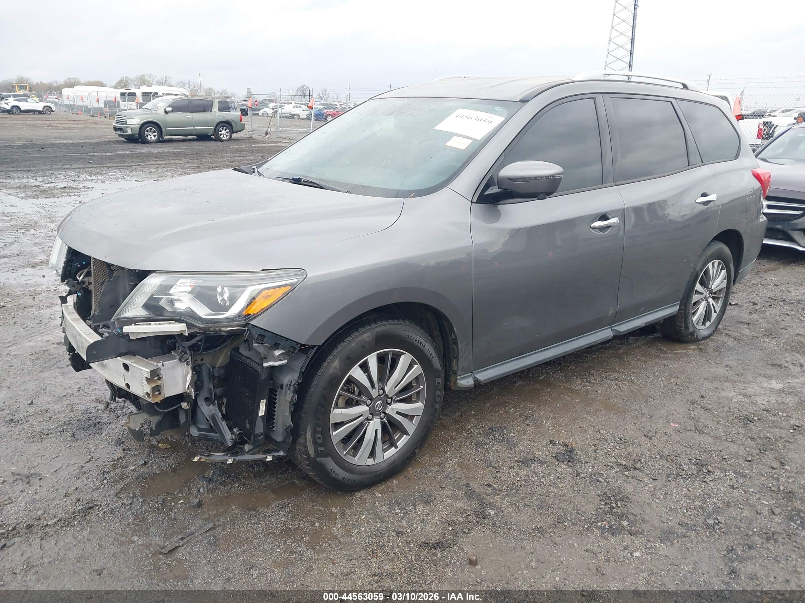 NISSAN PATHFINDER image 2