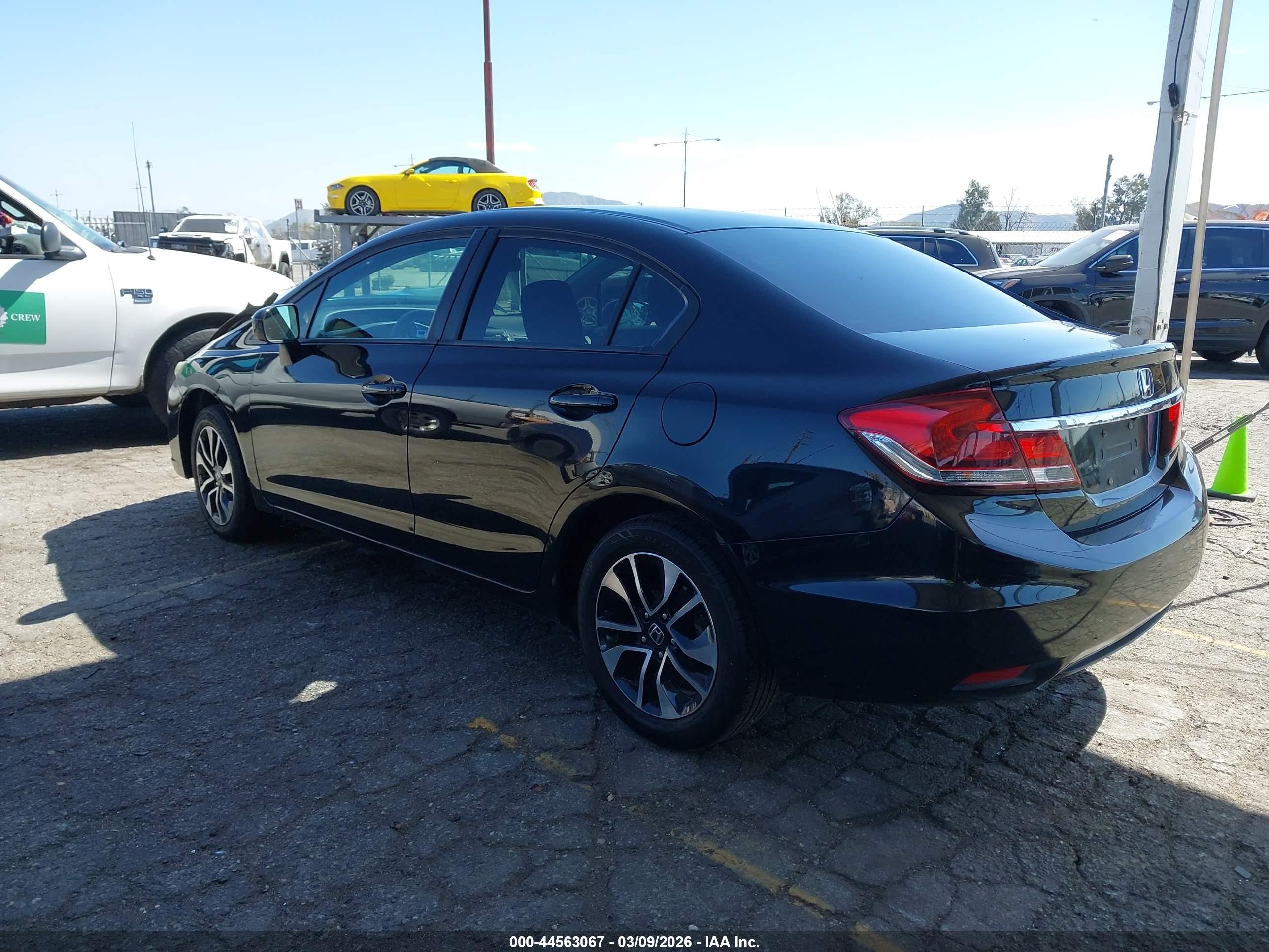 HONDA CIVIC image 3