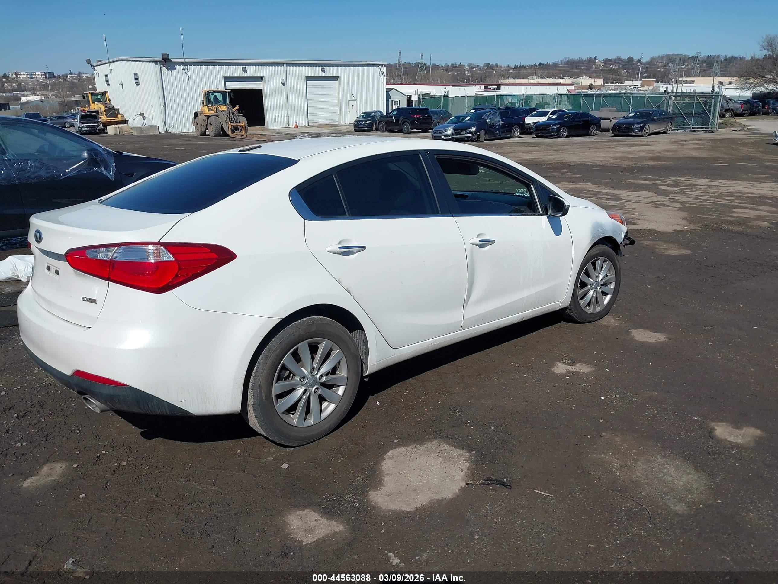 KIA FORTE image 4