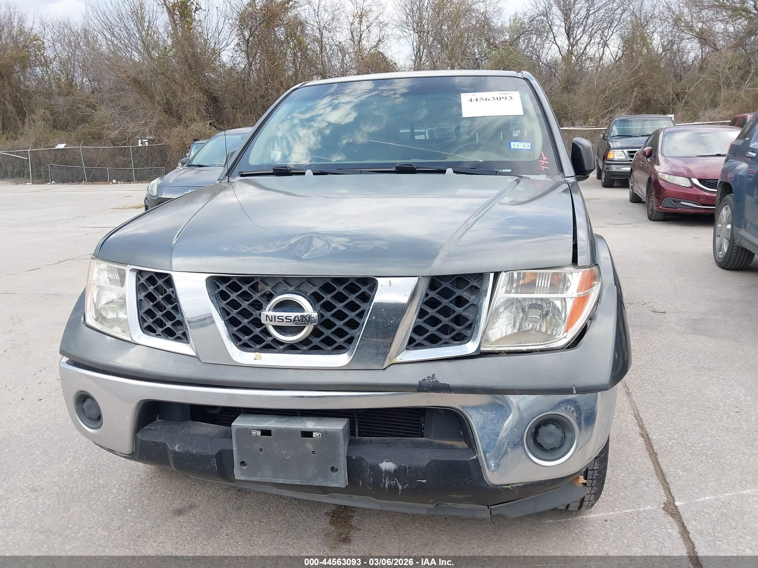 NISSAN FRONTIER image 6