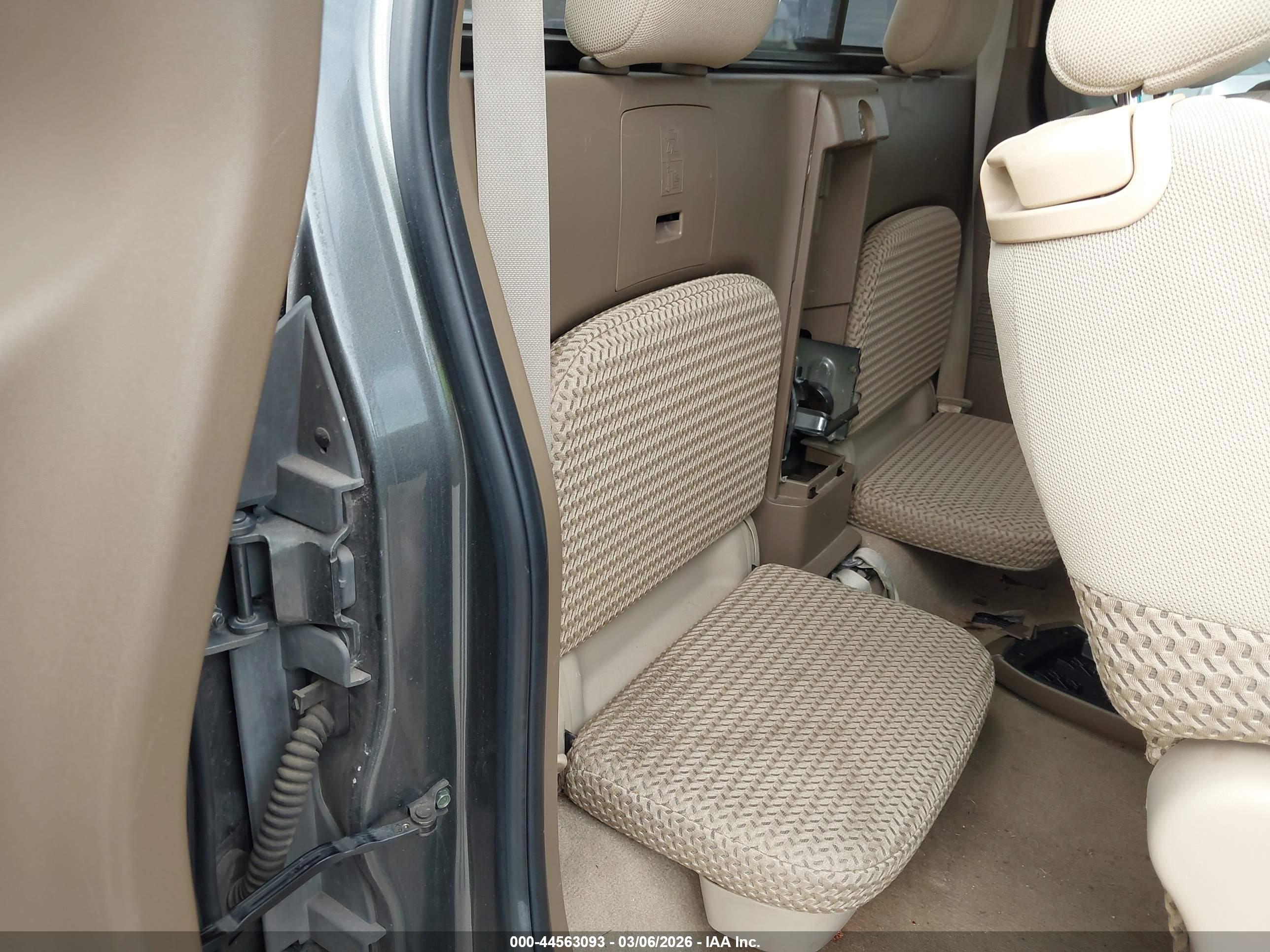NISSAN FRONTIER image 8