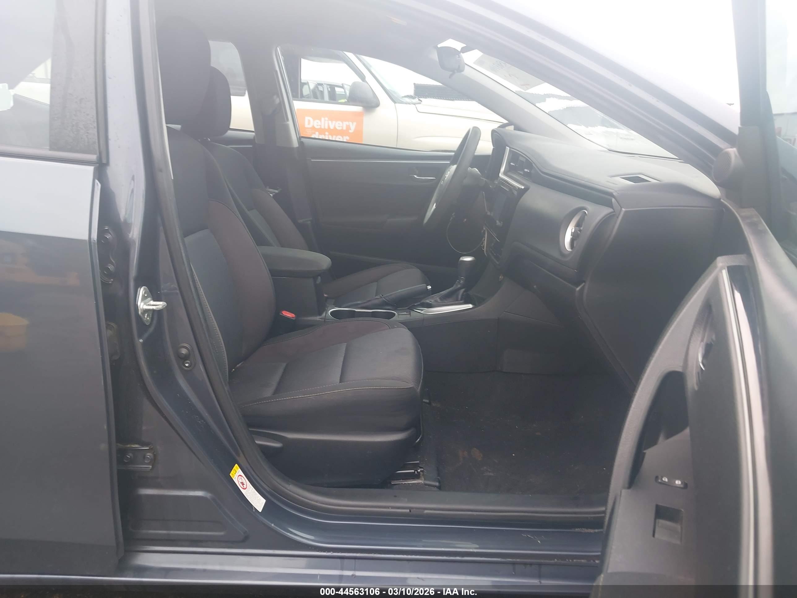 TOYOTA COROLLA image 5