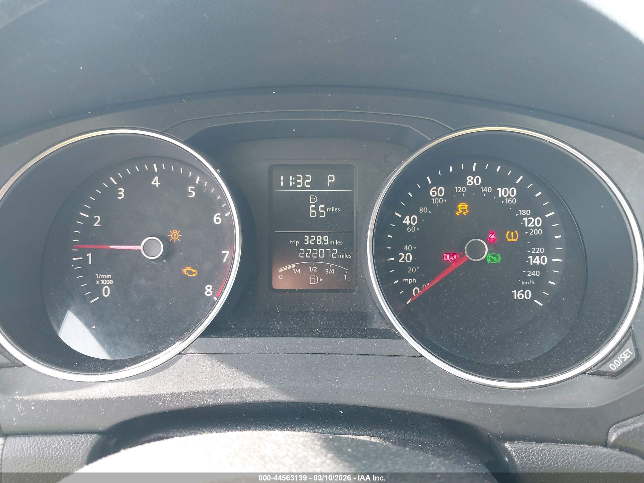 VOLKSWAGEN JETTA image 7