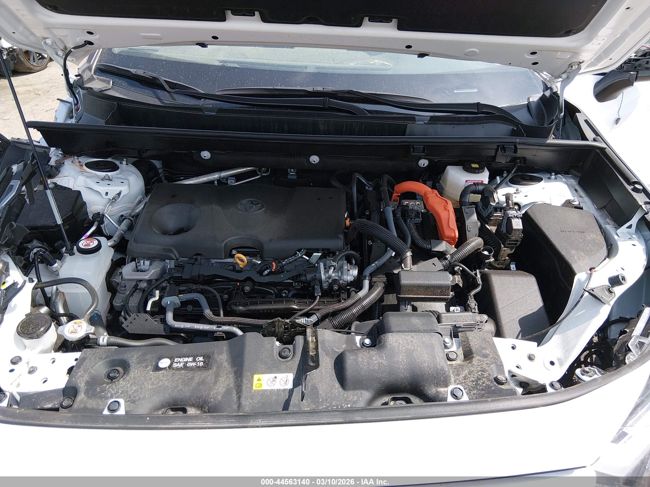 TOYOTA RAV4 image 10