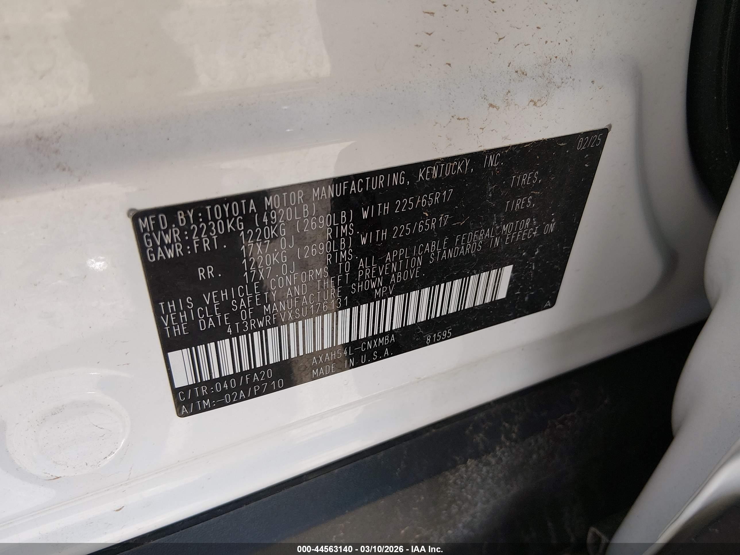 TOYOTA RAV4 image 9