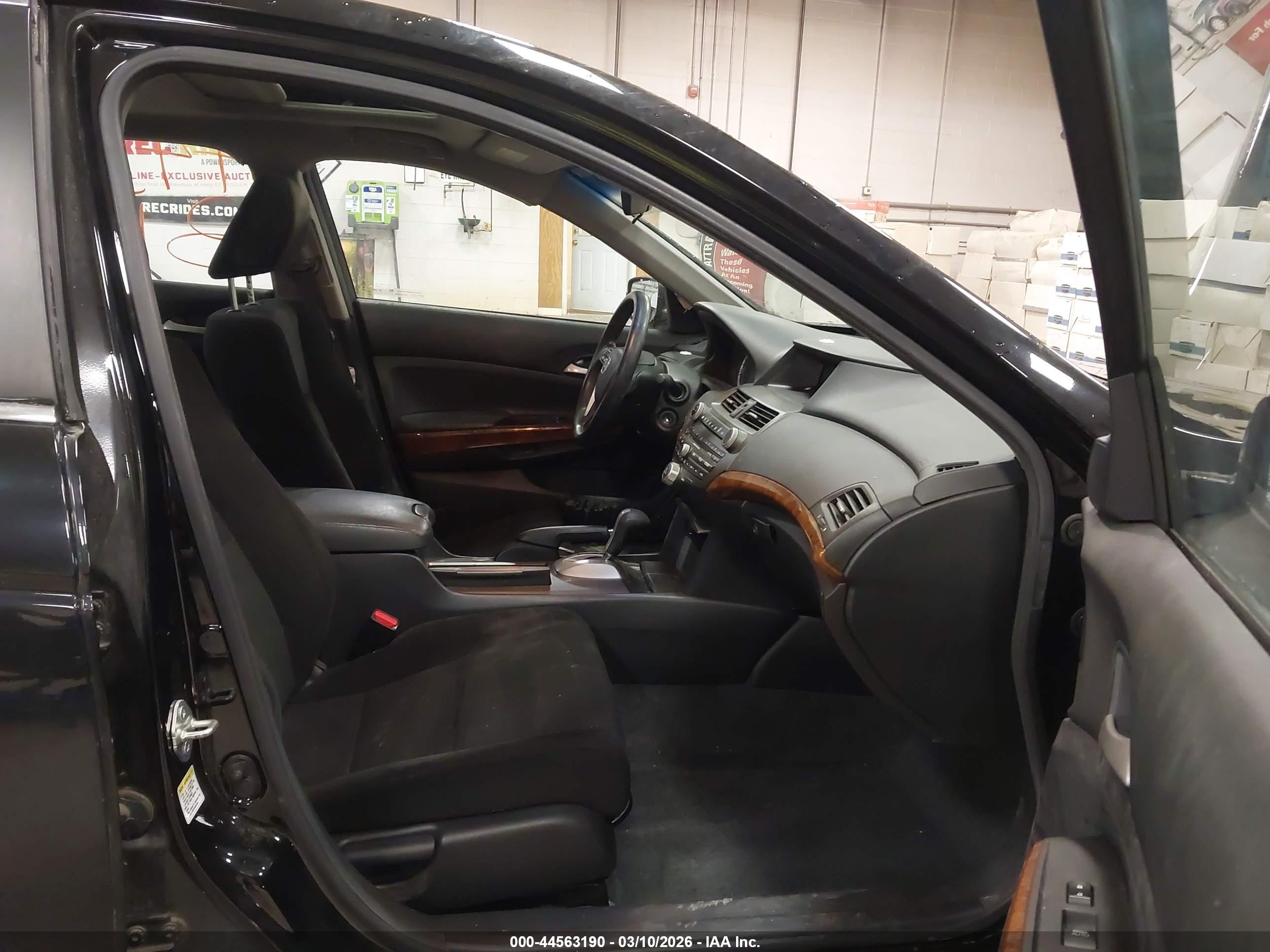 HONDA ACCORD image 5