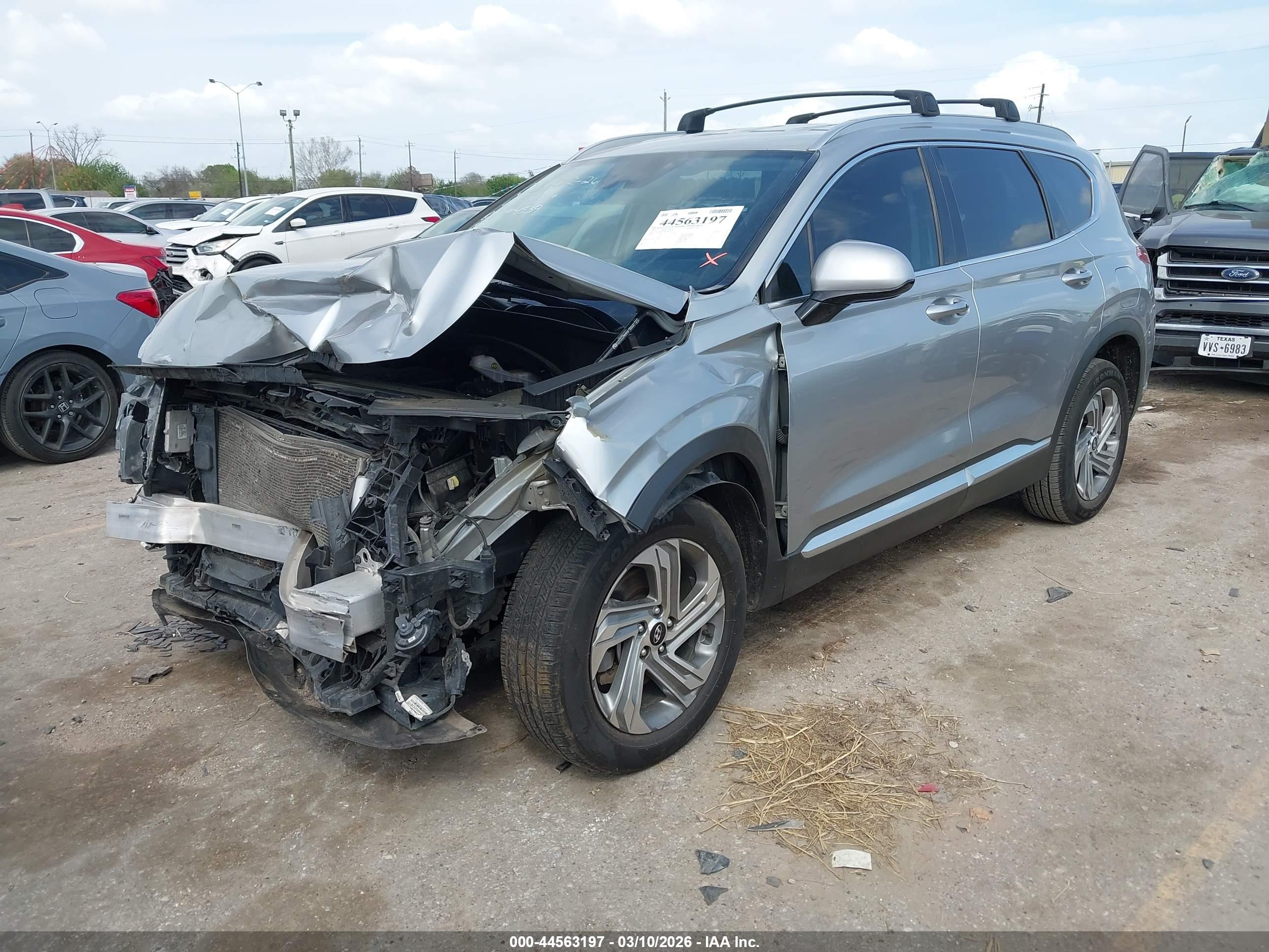 HYUNDAI SANTA image 2