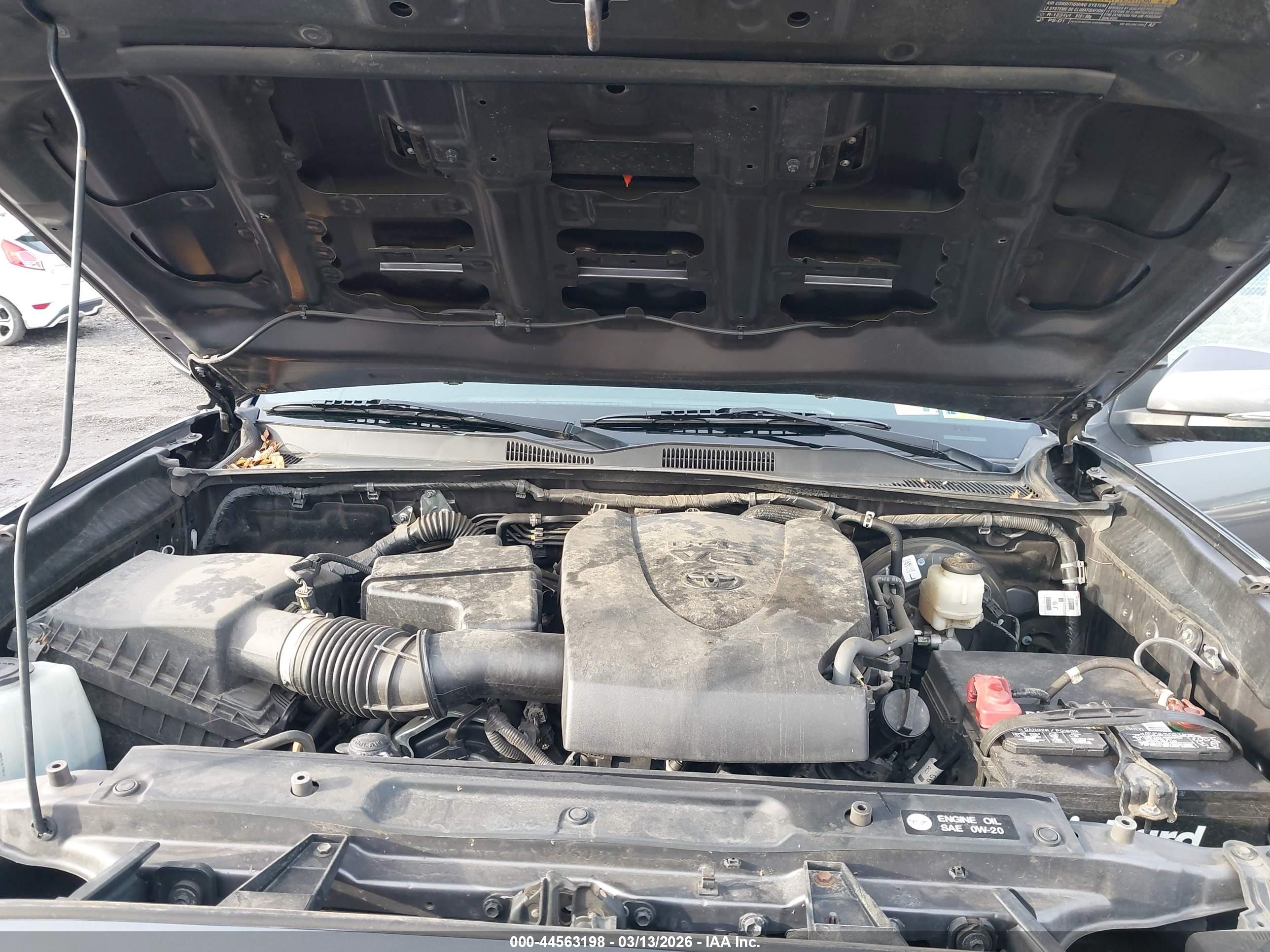 TOYOTA TACOMA image 10