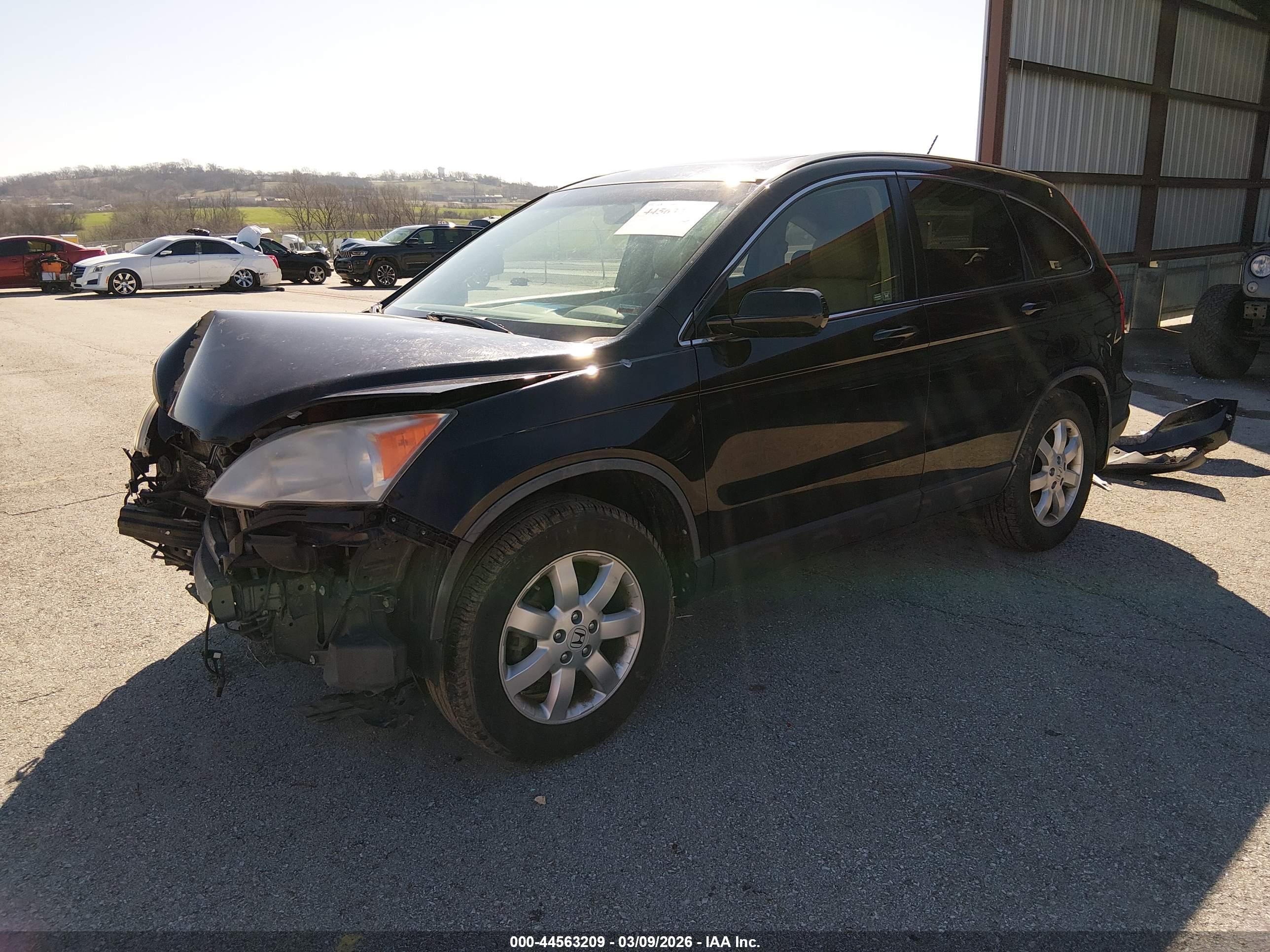 HONDA CR-V image 2