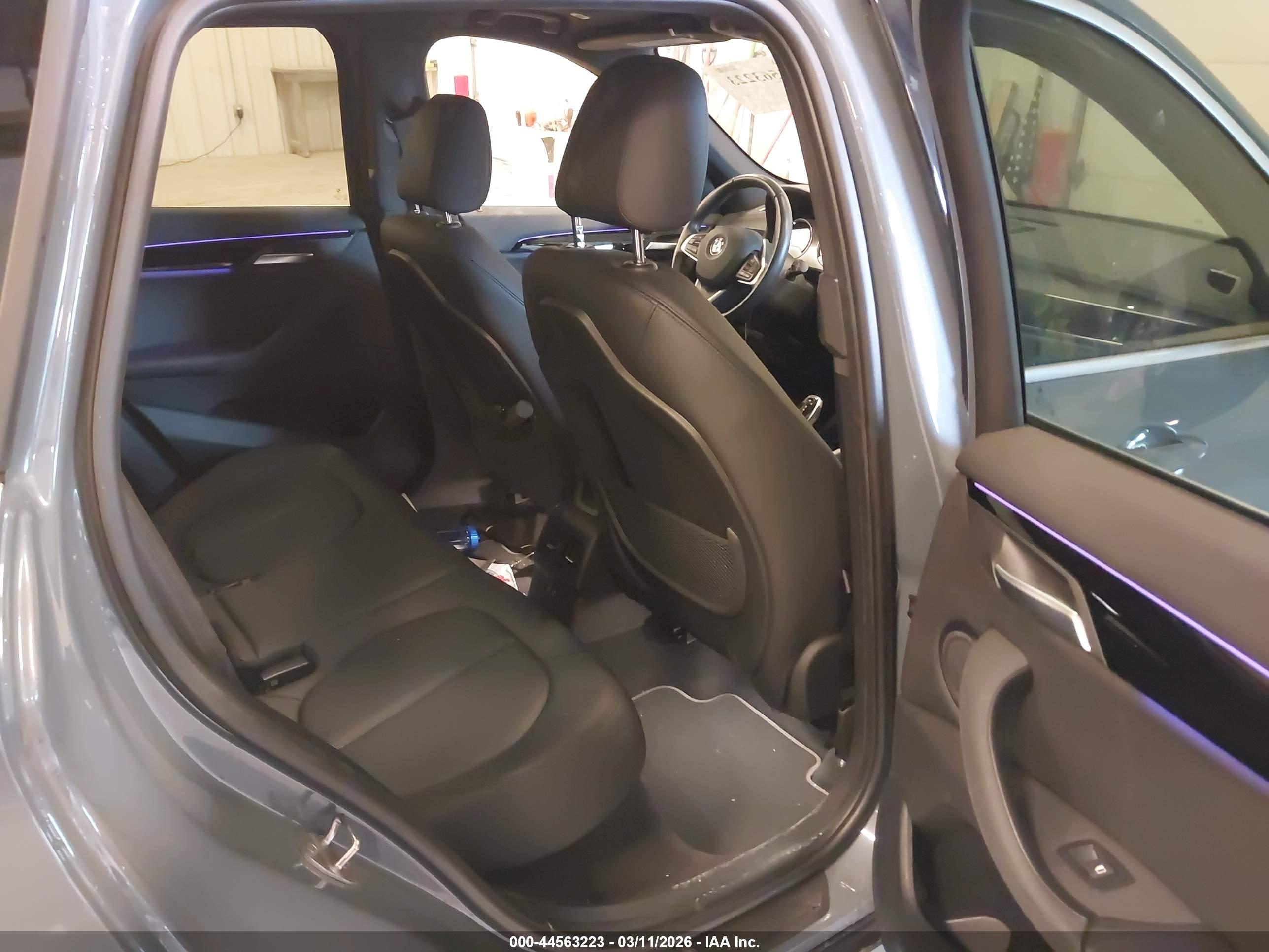 BMW X1 image 8