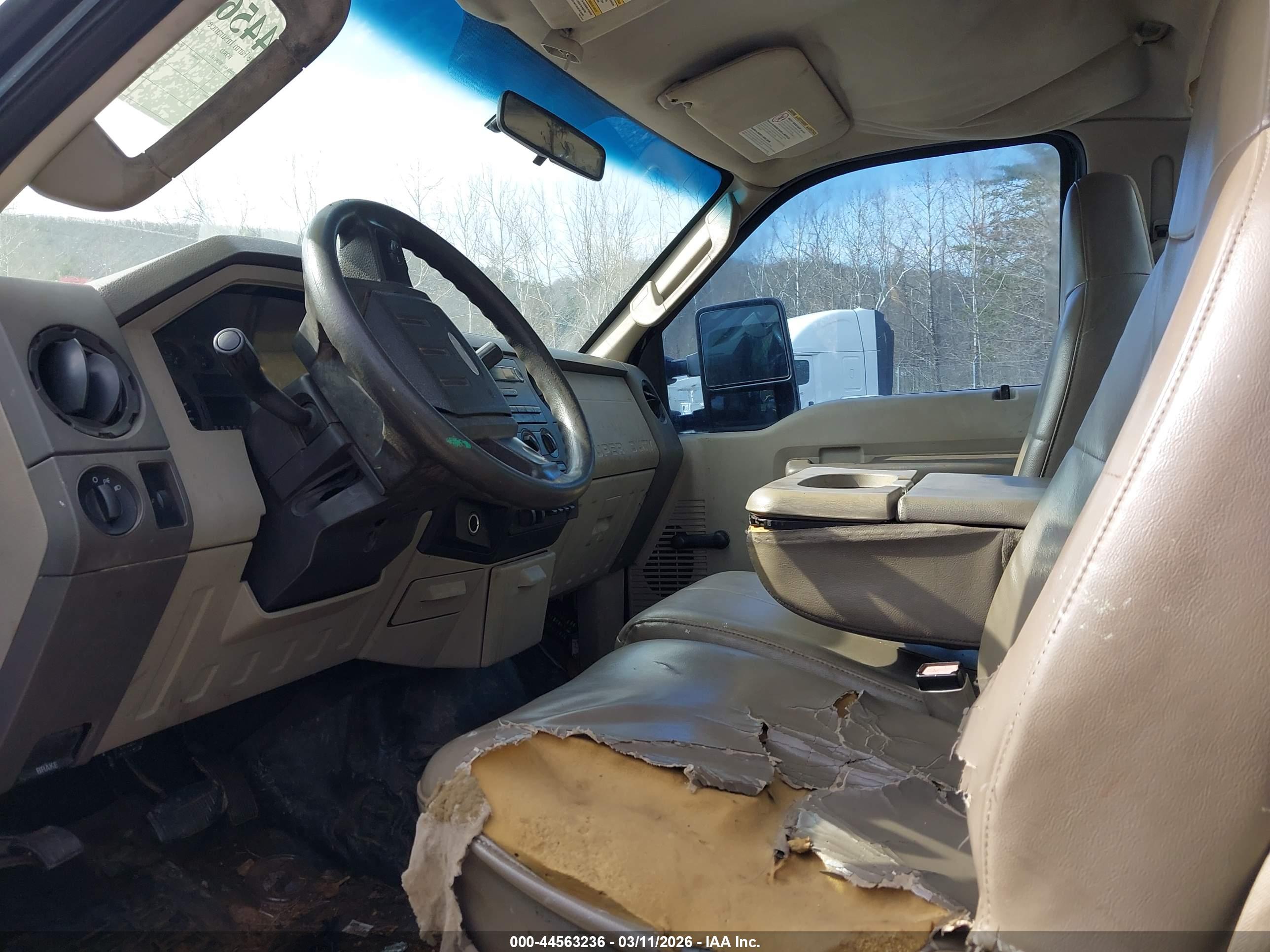 FORD F-450 image 7