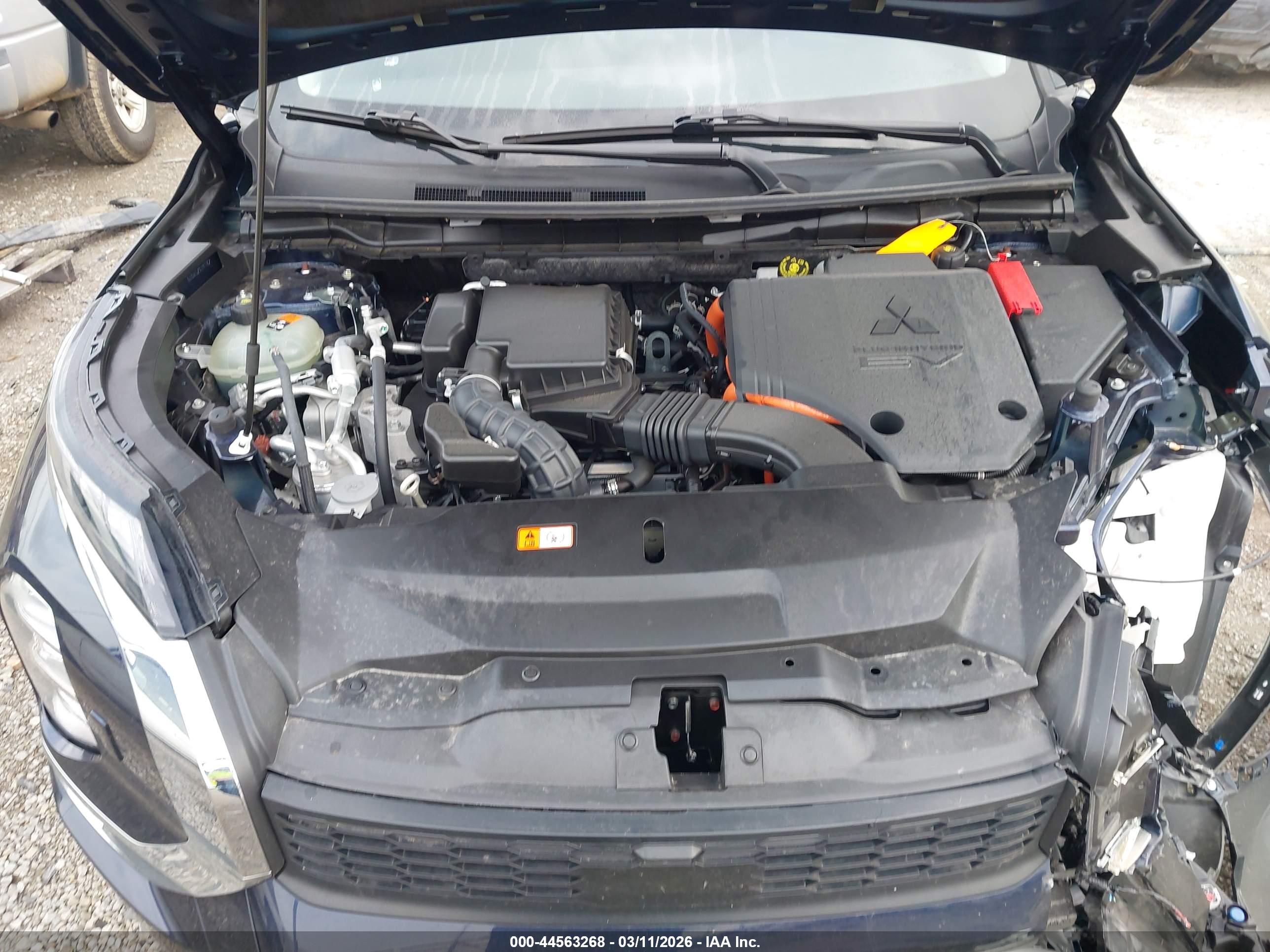 MITSUBISHI OUTLANDER image 10