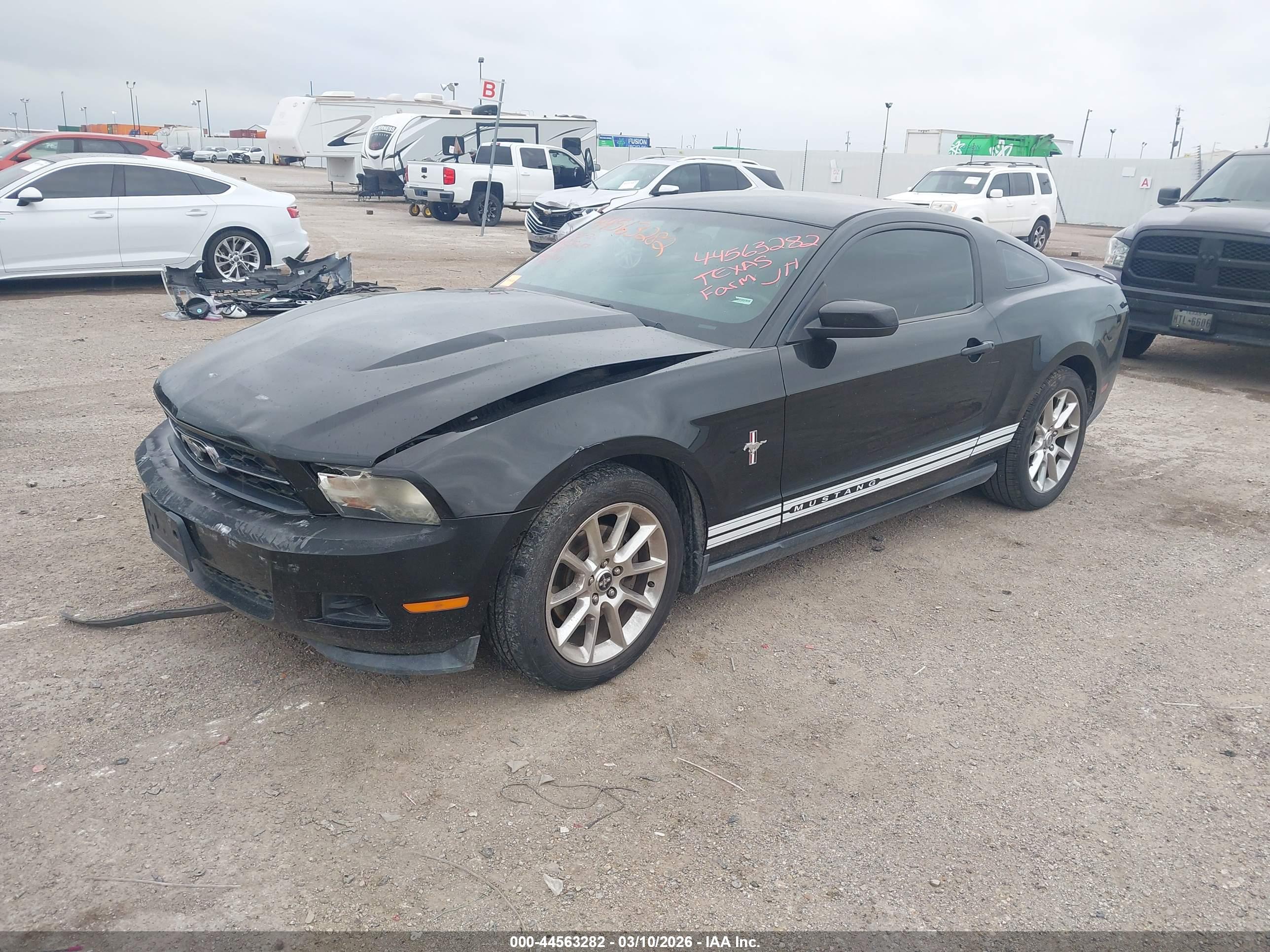 FORD MUSTANG image 2