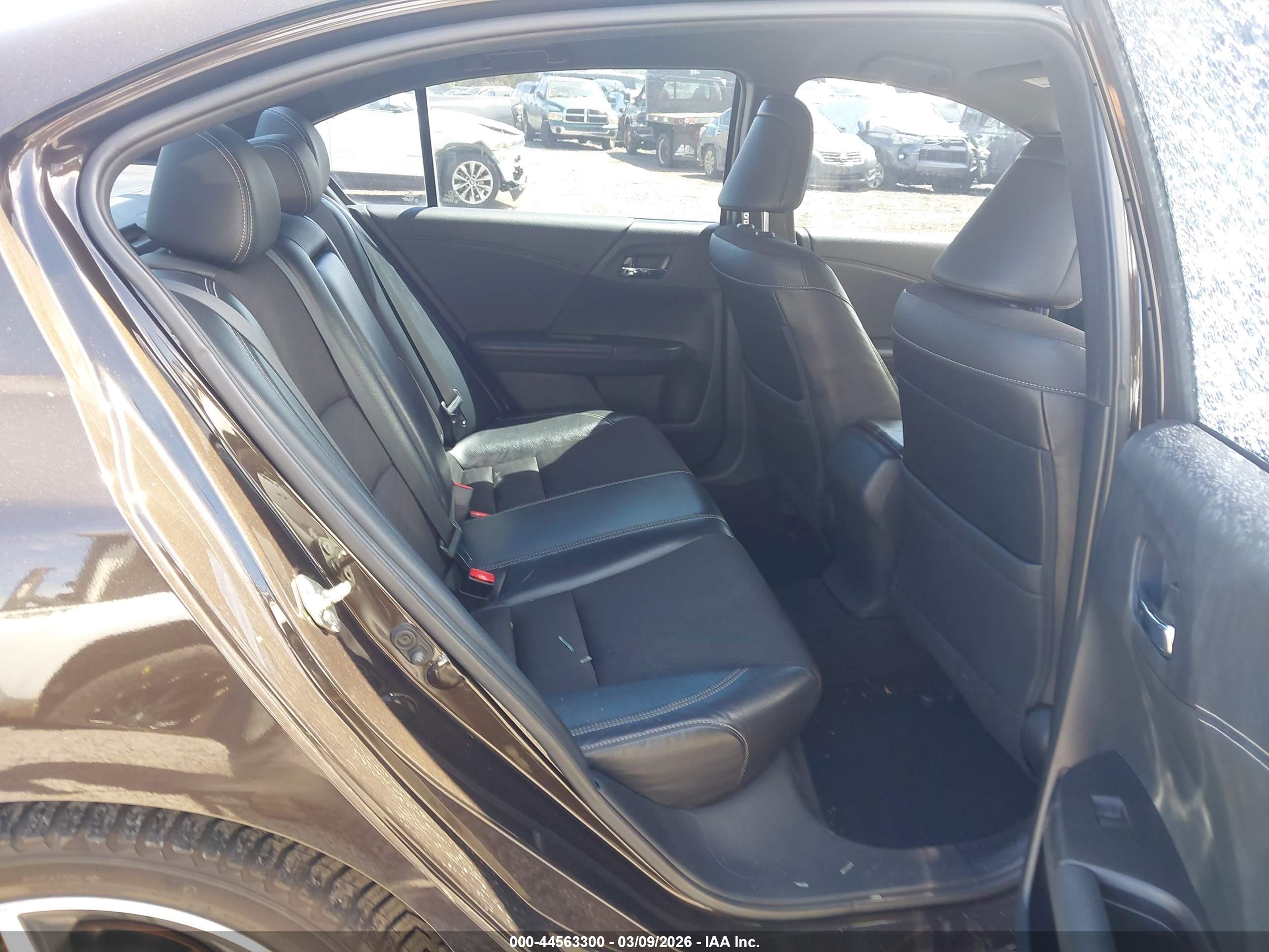 HONDA ACCORD image 8