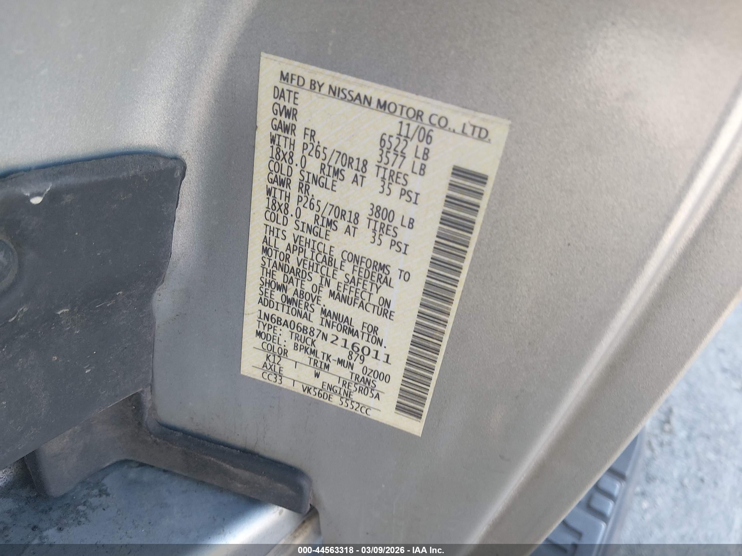 NISSAN TITAN image 9