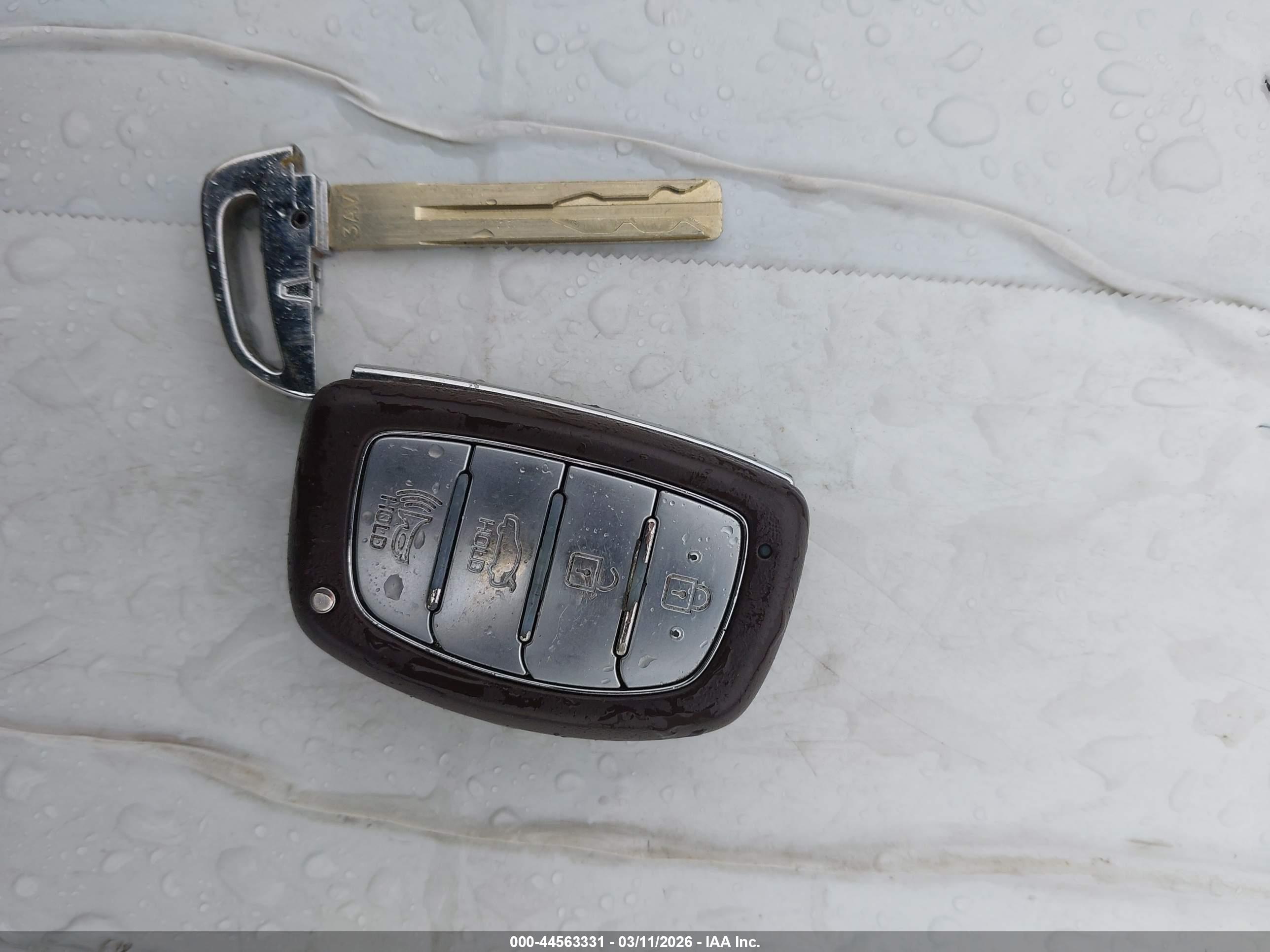 HYUNDAI SONATA image 11