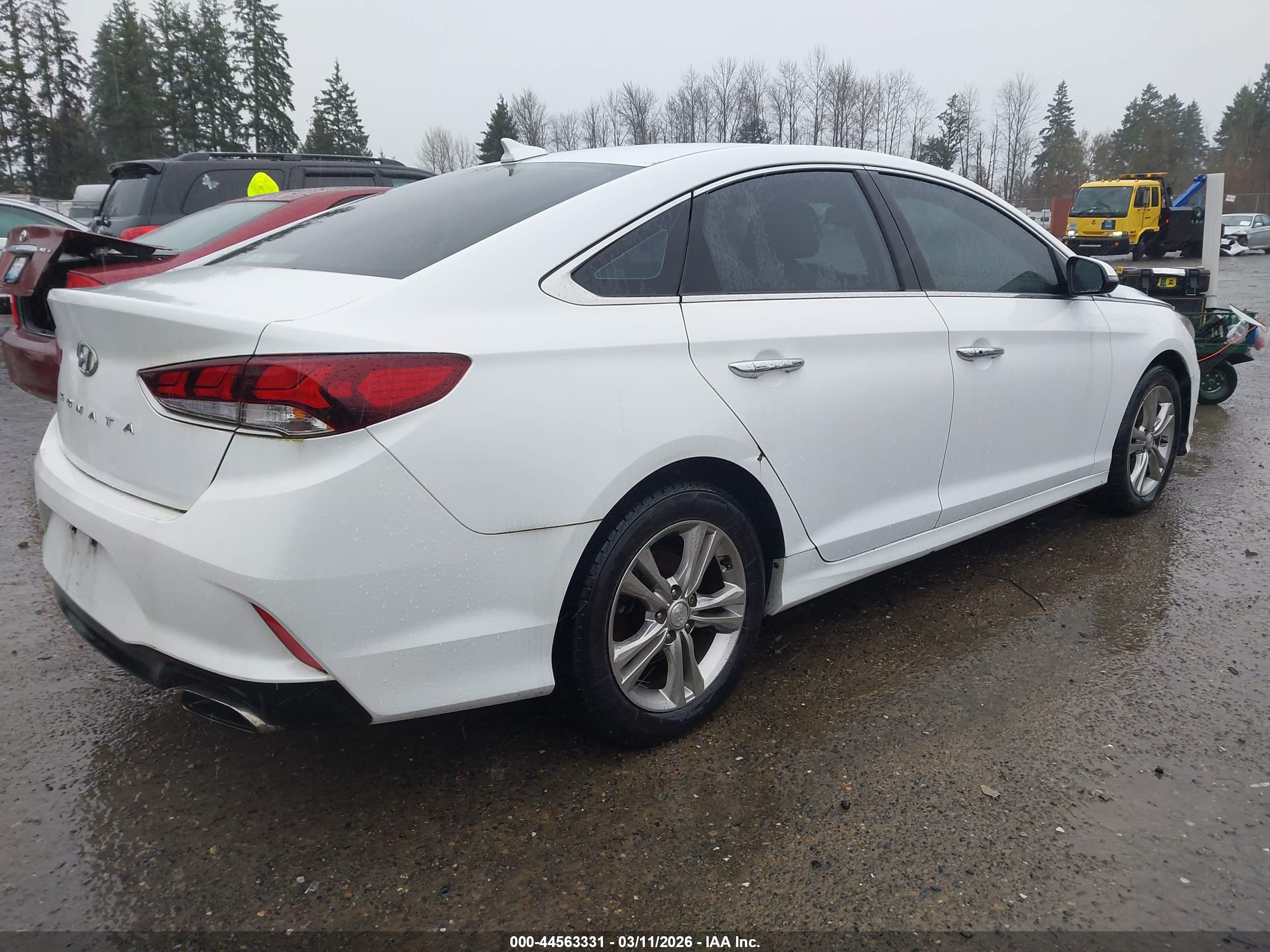 HYUNDAI SONATA image 4