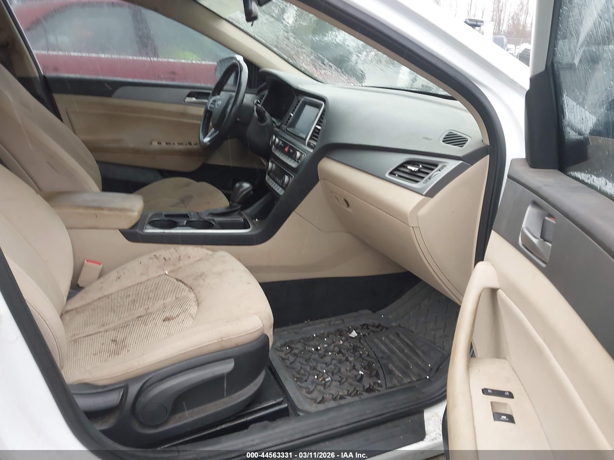 HYUNDAI SONATA image 5