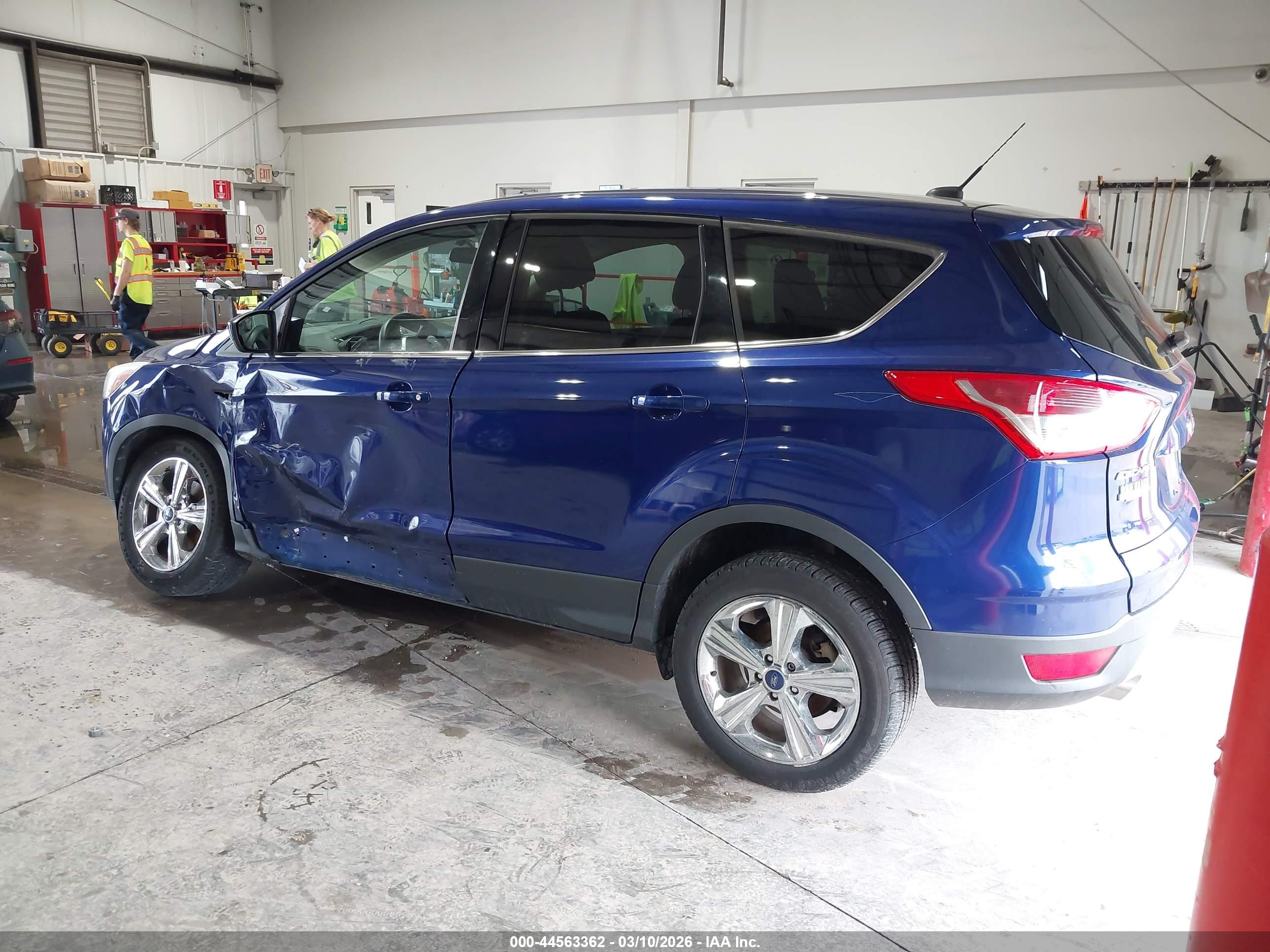 FORD ESCAPE image 3