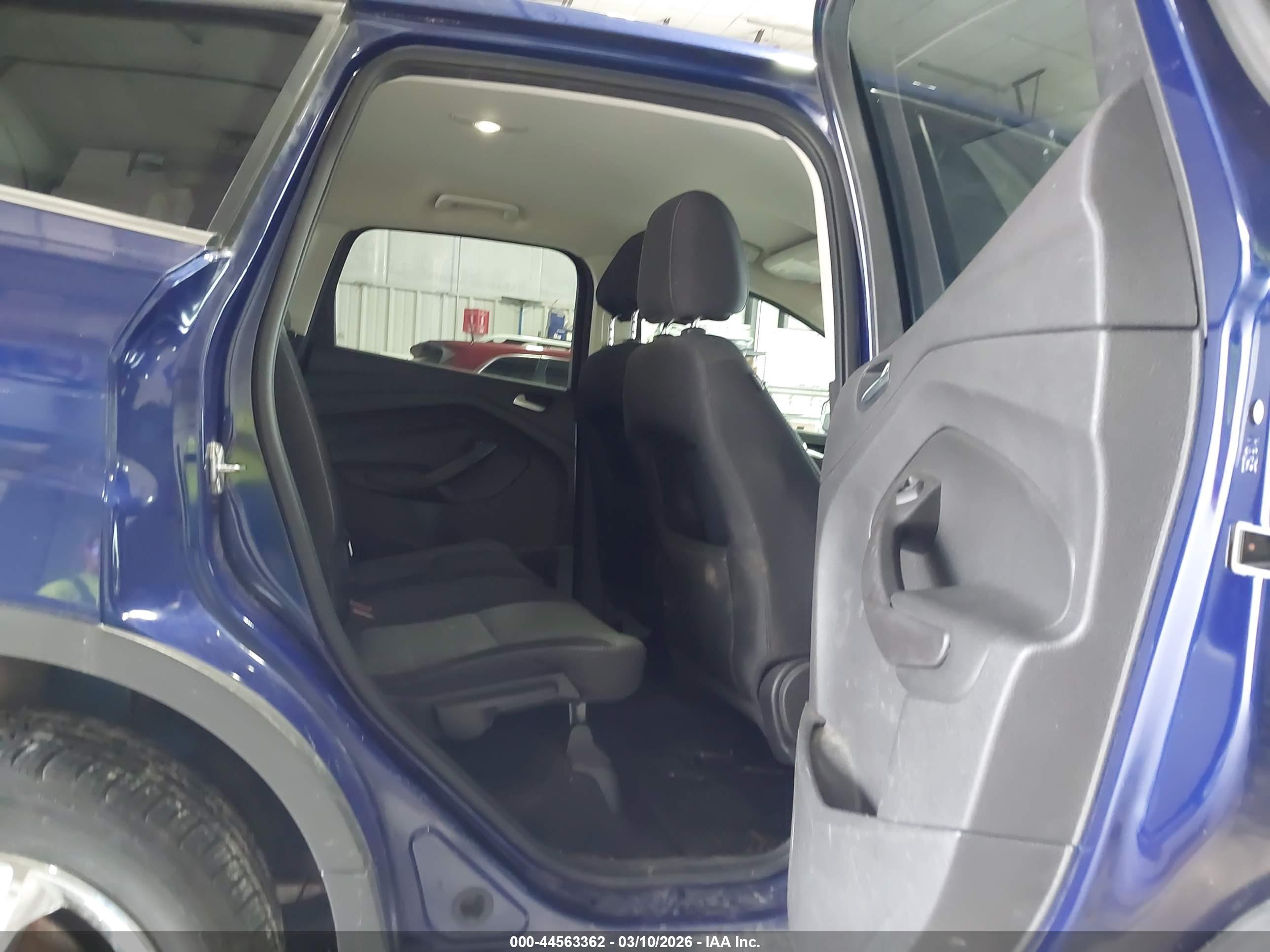 FORD ESCAPE image 8