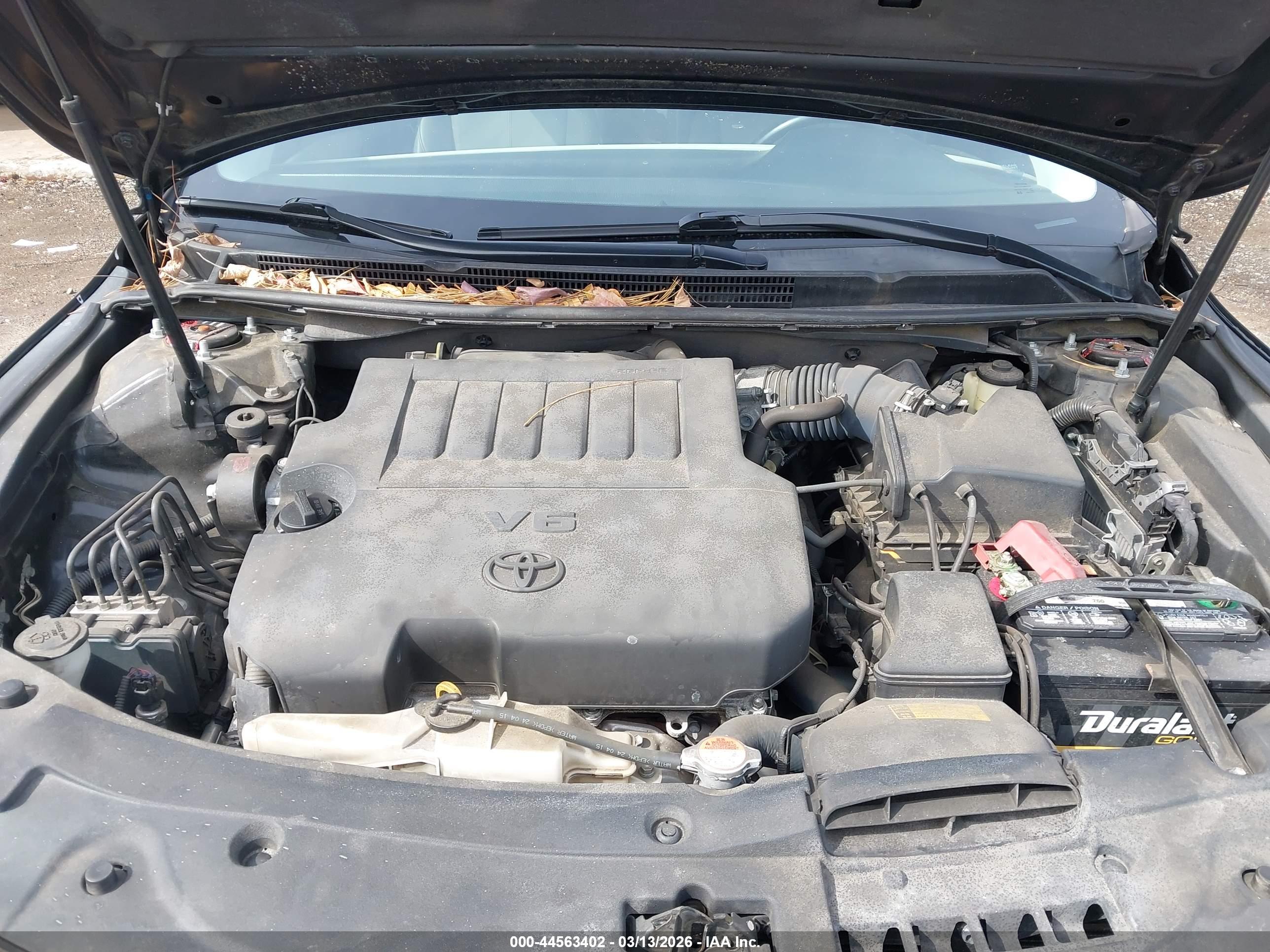TOYOTA AVALON image 10