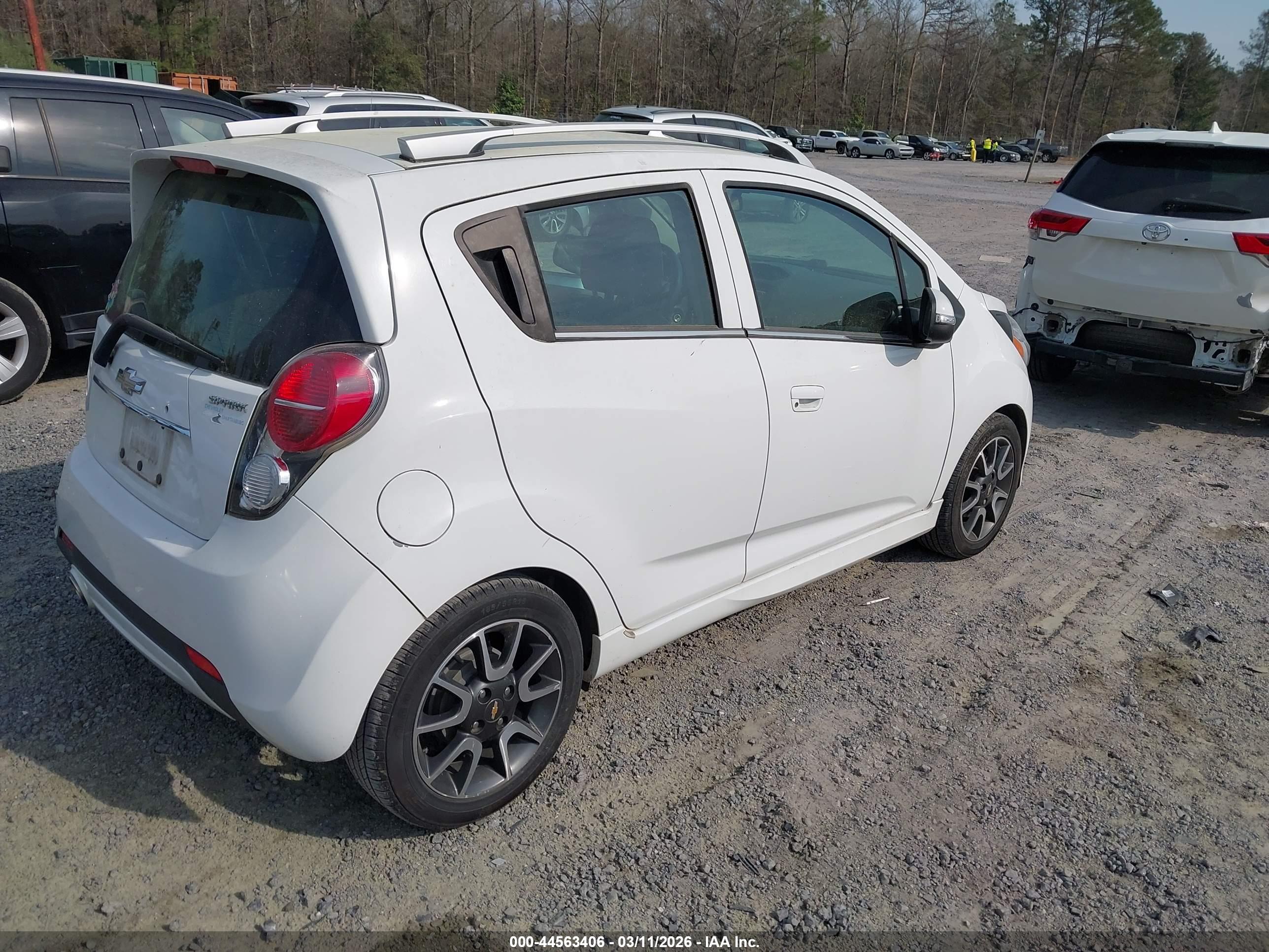 CHEVROLET SPARK image 4