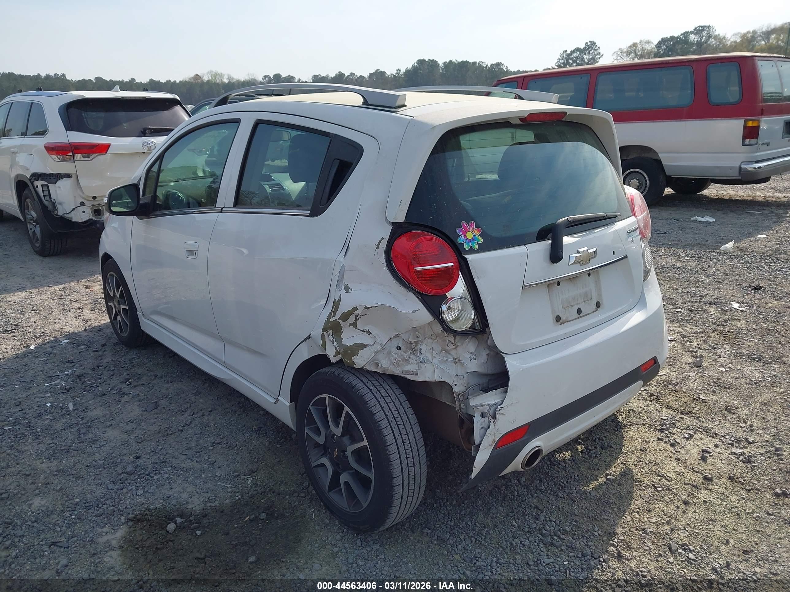 CHEVROLET SPARK image 6