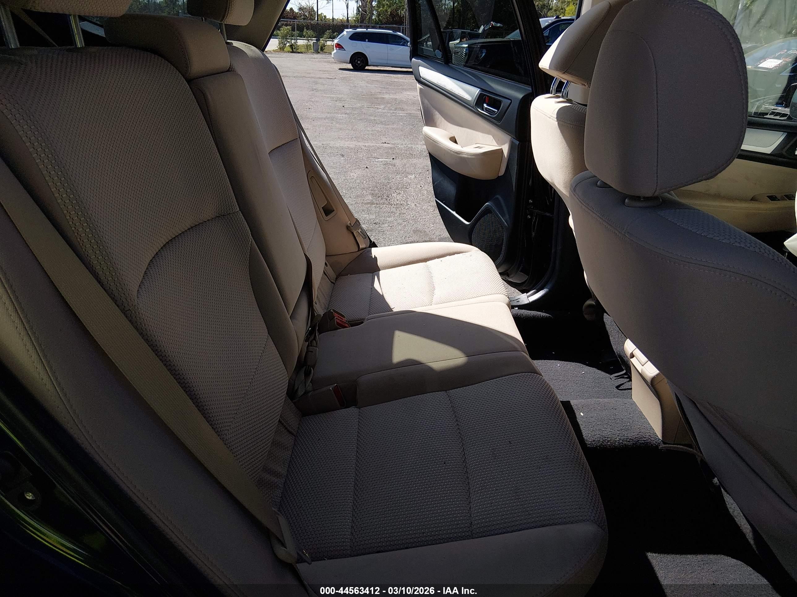 SUBARU OUTBACK image 8