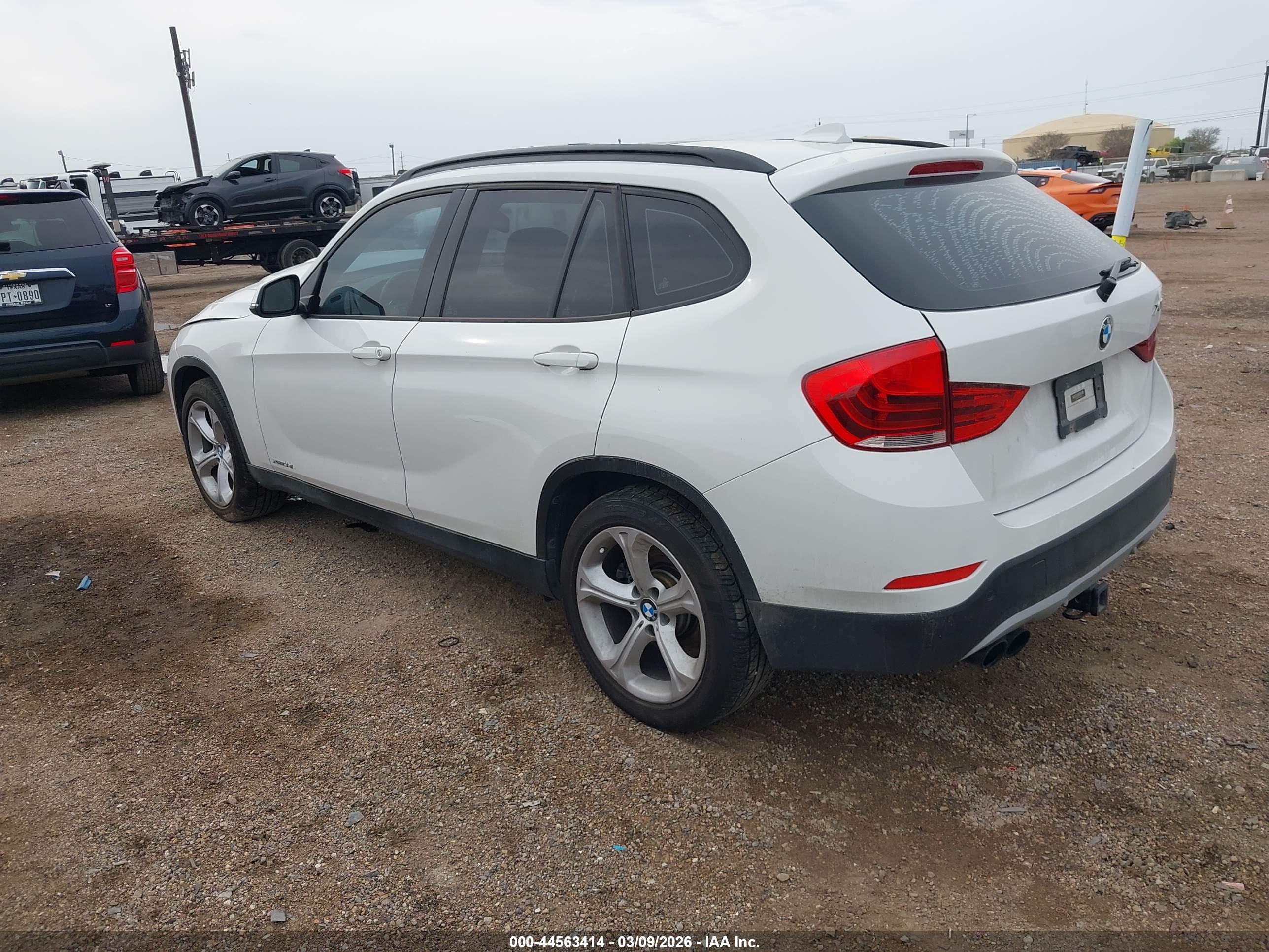 BMW X1 image 3