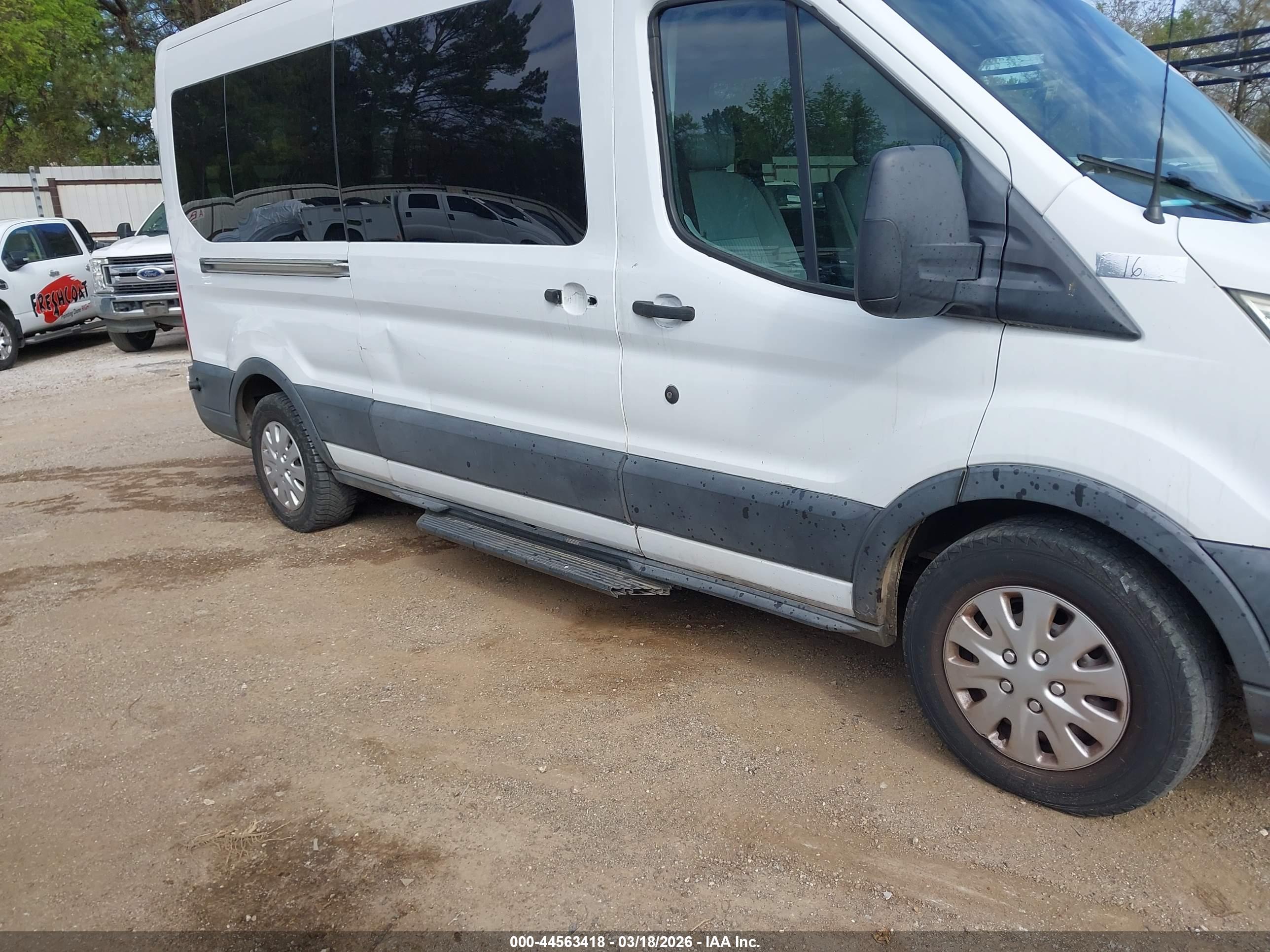 FORD TRANSIT-350 image 6
