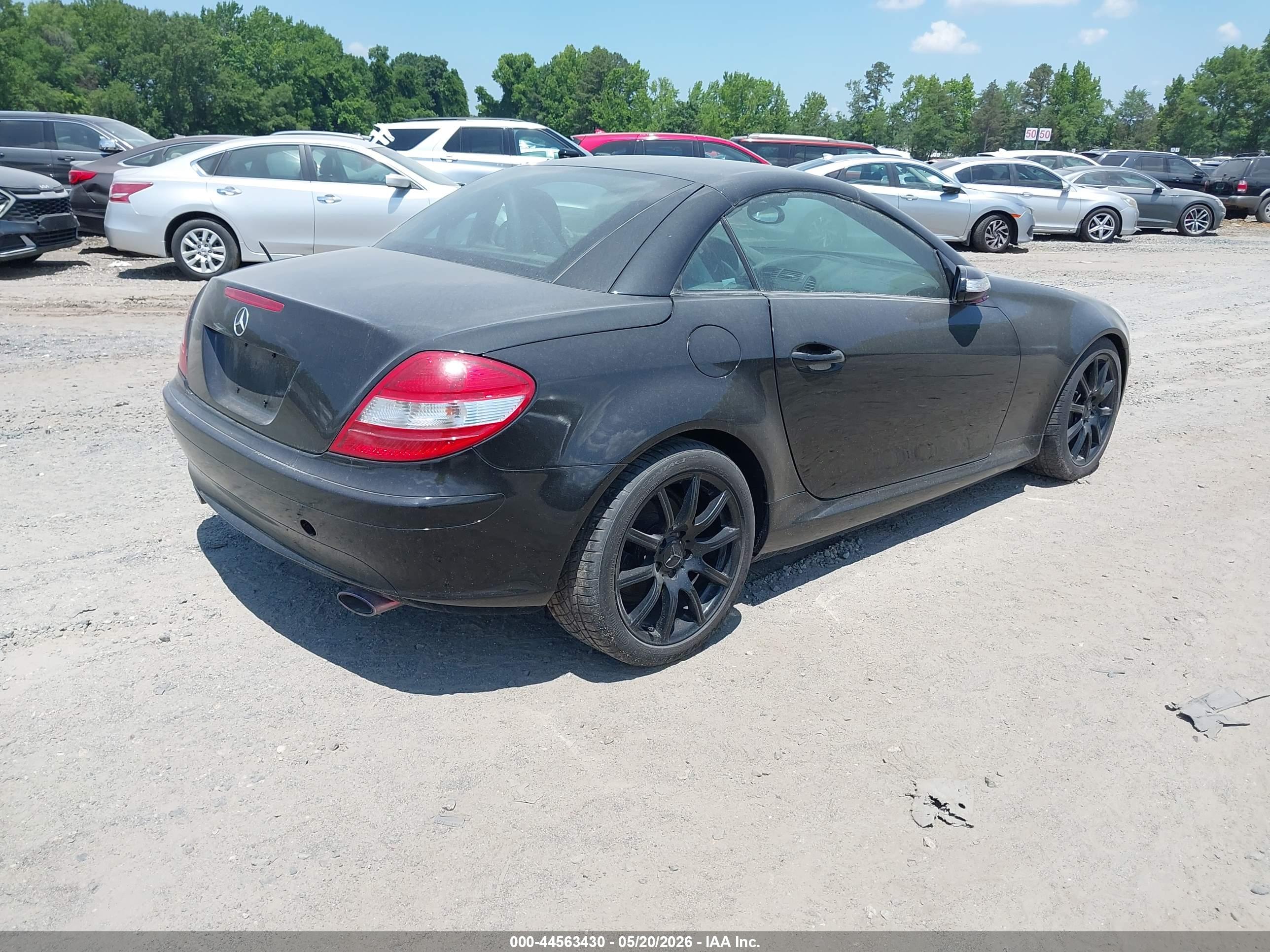 MERCEDES-BENZ SLK image 4
