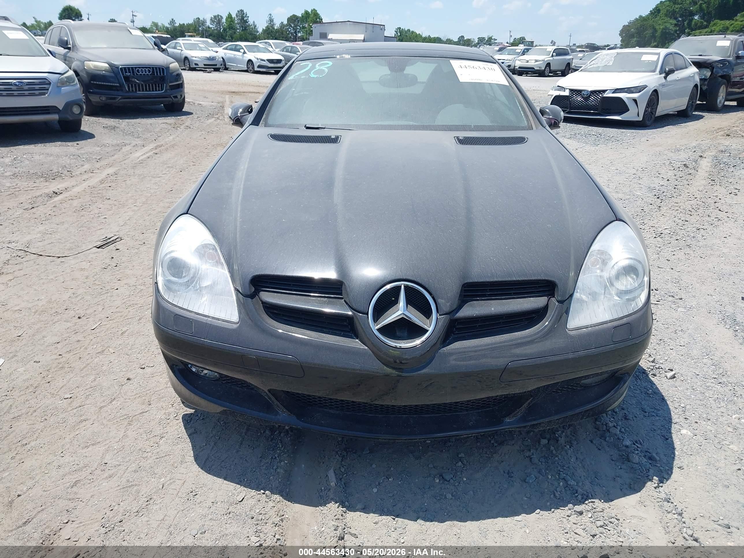 MERCEDES-BENZ SLK image 6