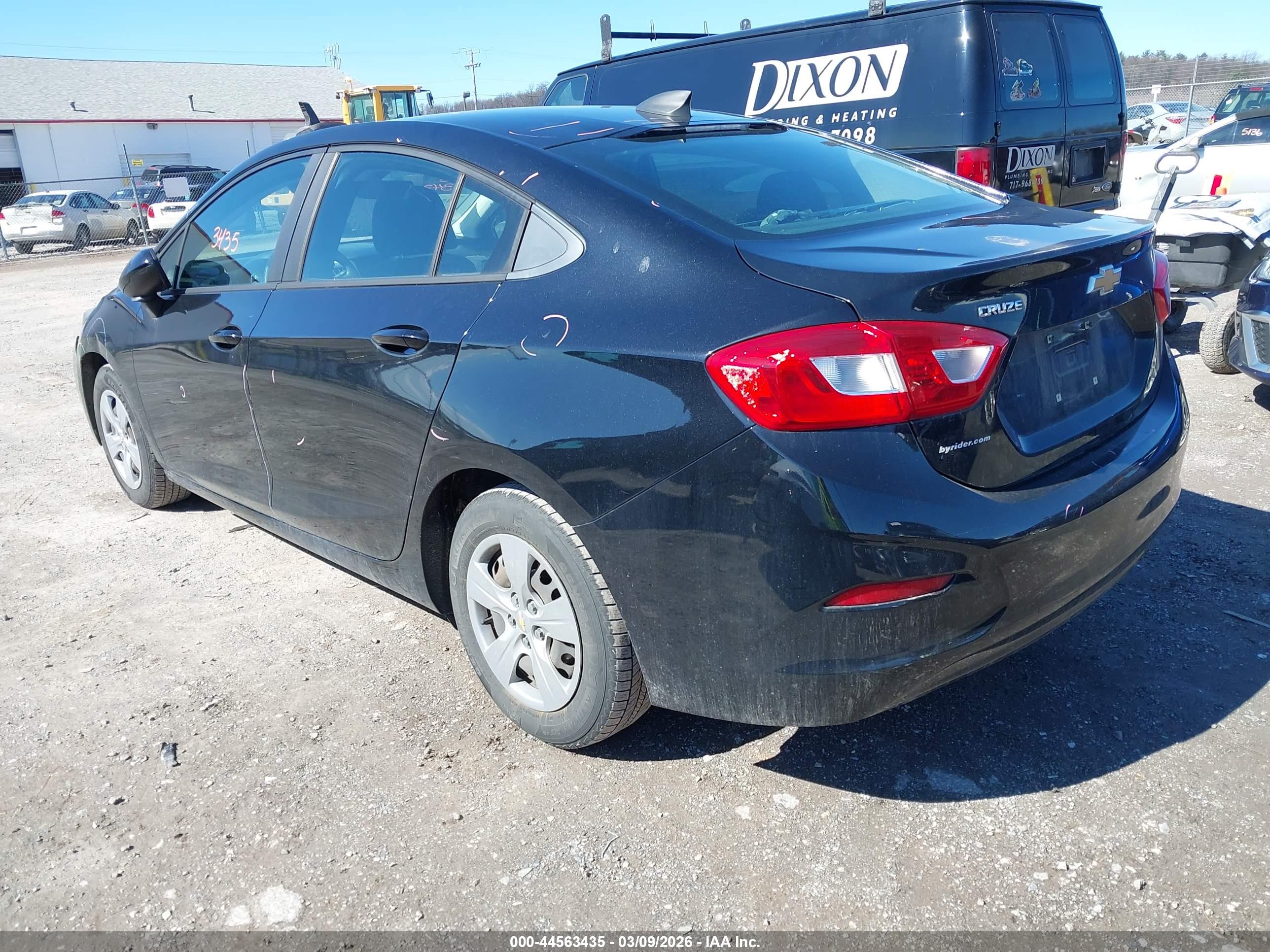 CHEVROLET CRUZE image 3