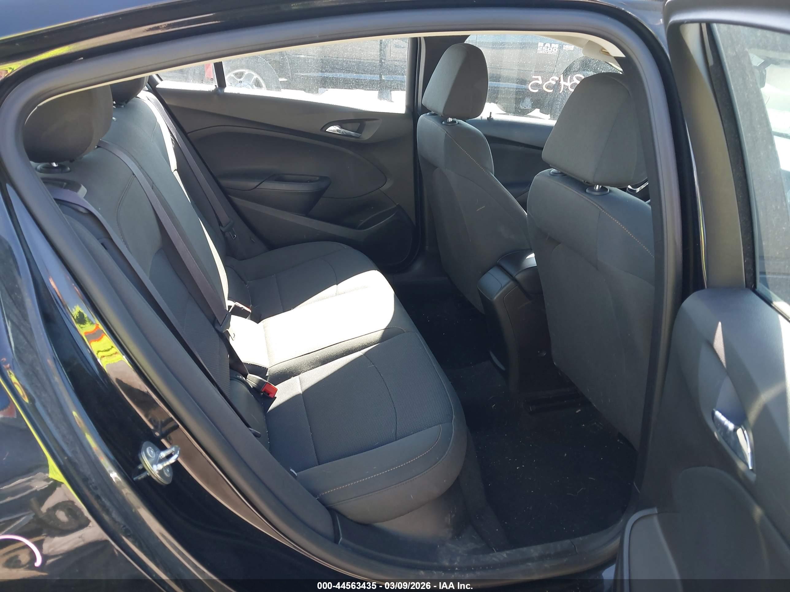CHEVROLET CRUZE image 8