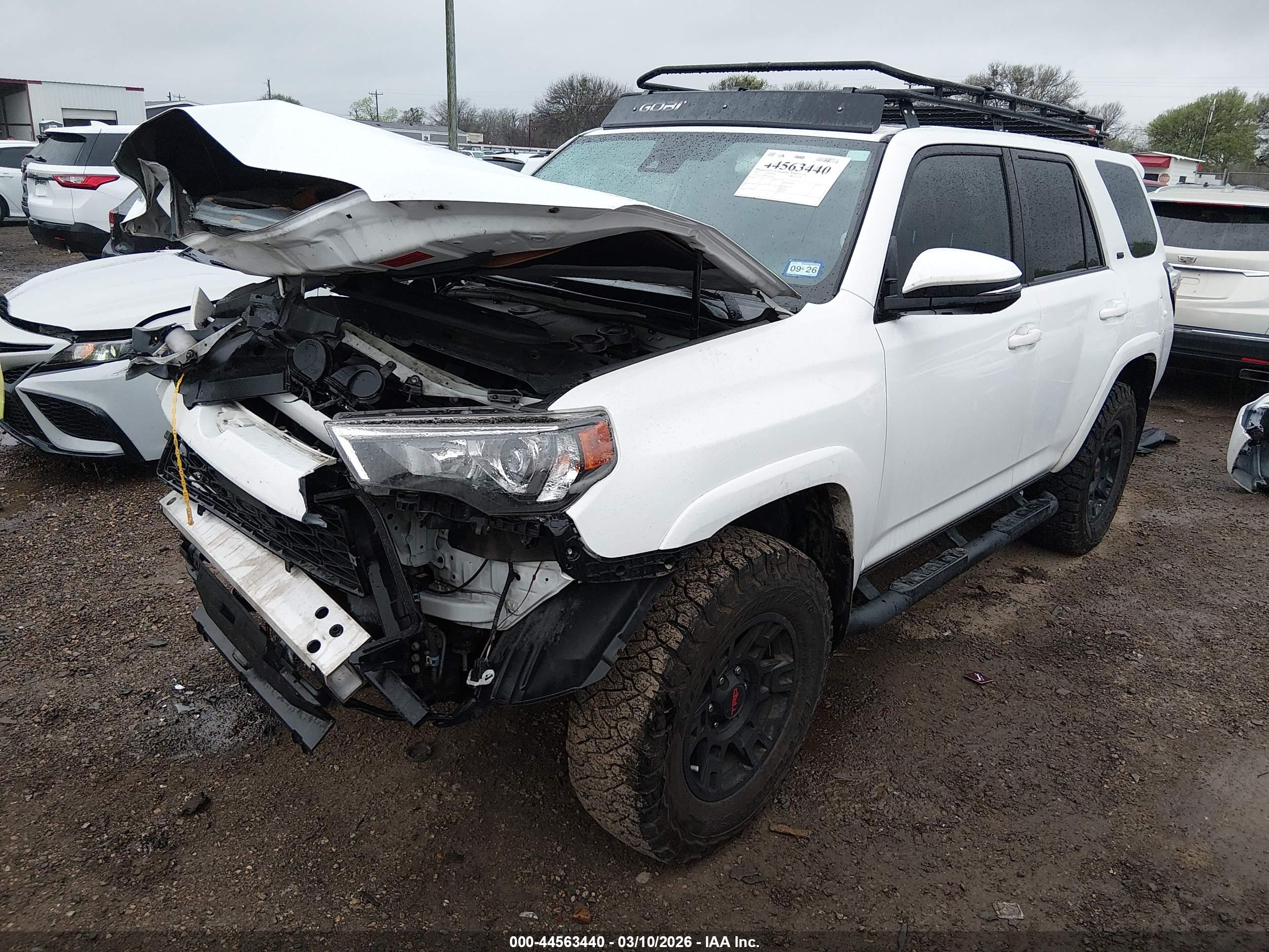 TOYOTA 4RUNNER image 2