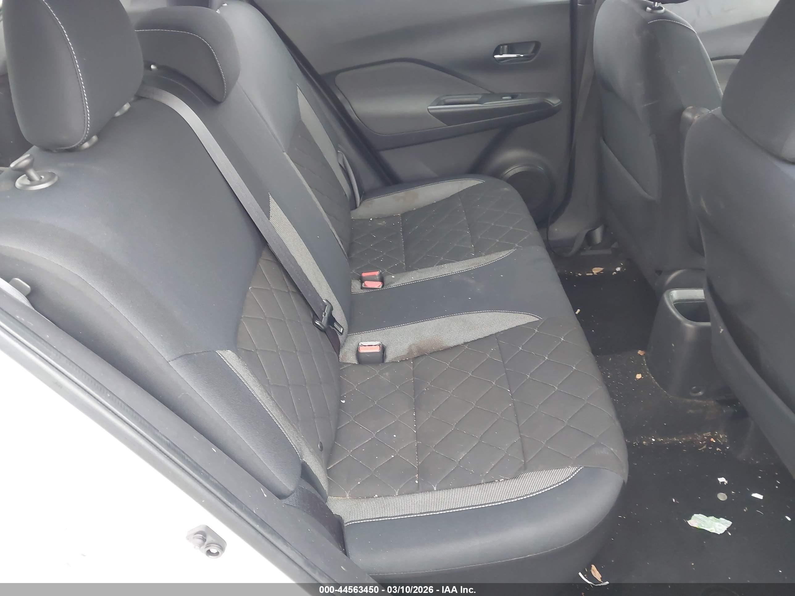 NISSAN KICKS image 8