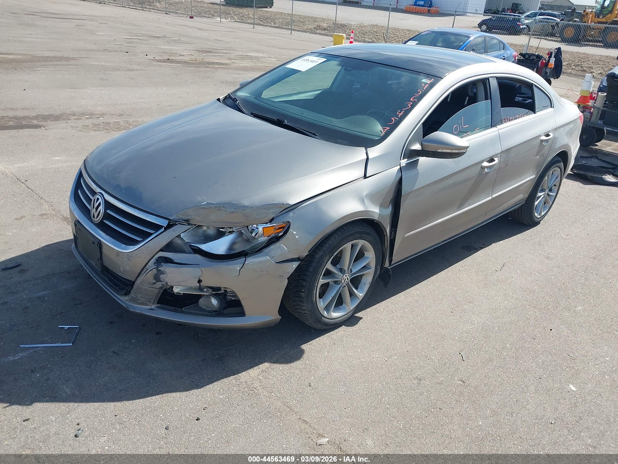 VOLKSWAGEN CC image 2