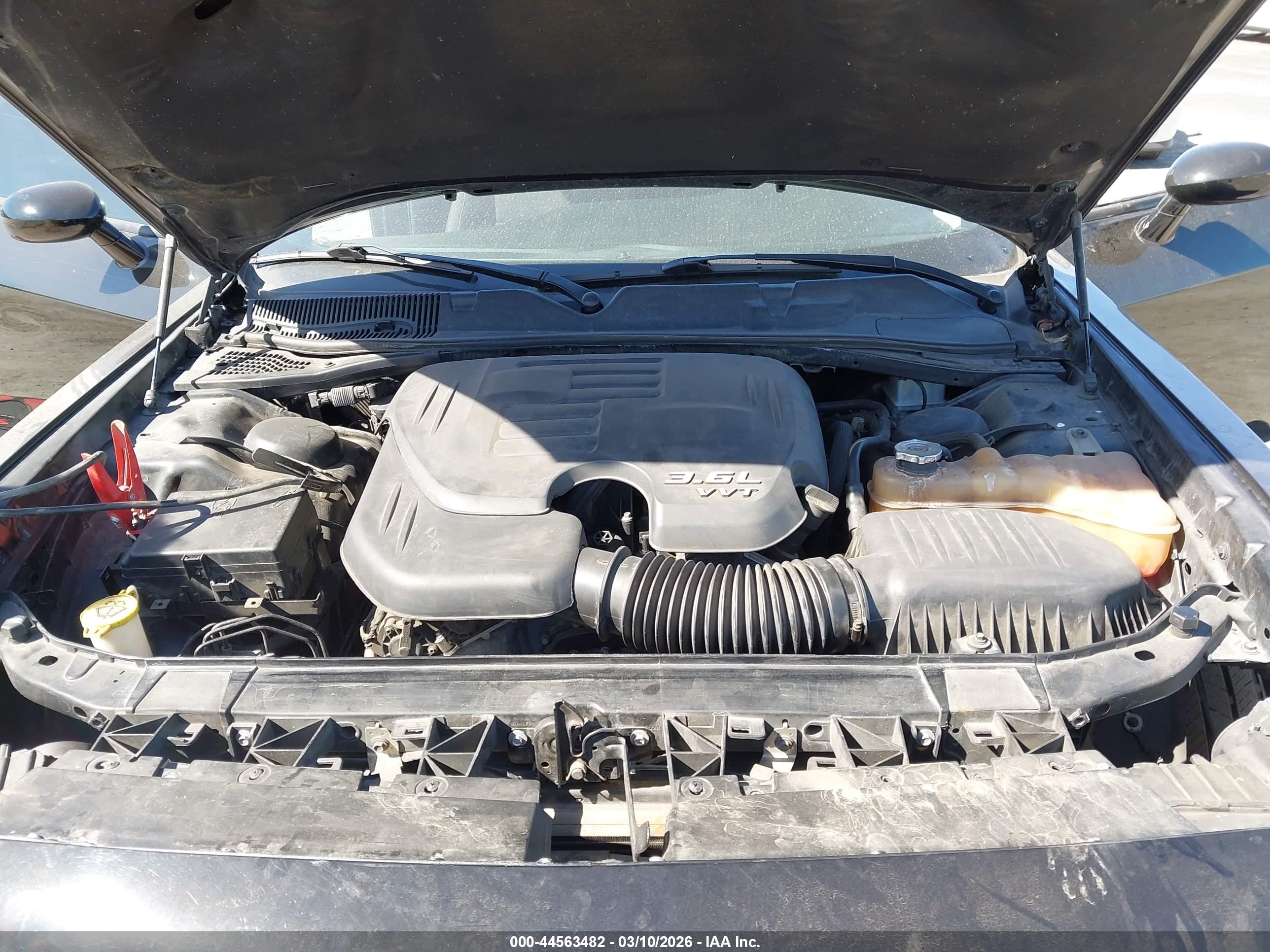 DODGE CHALLENGER image 10