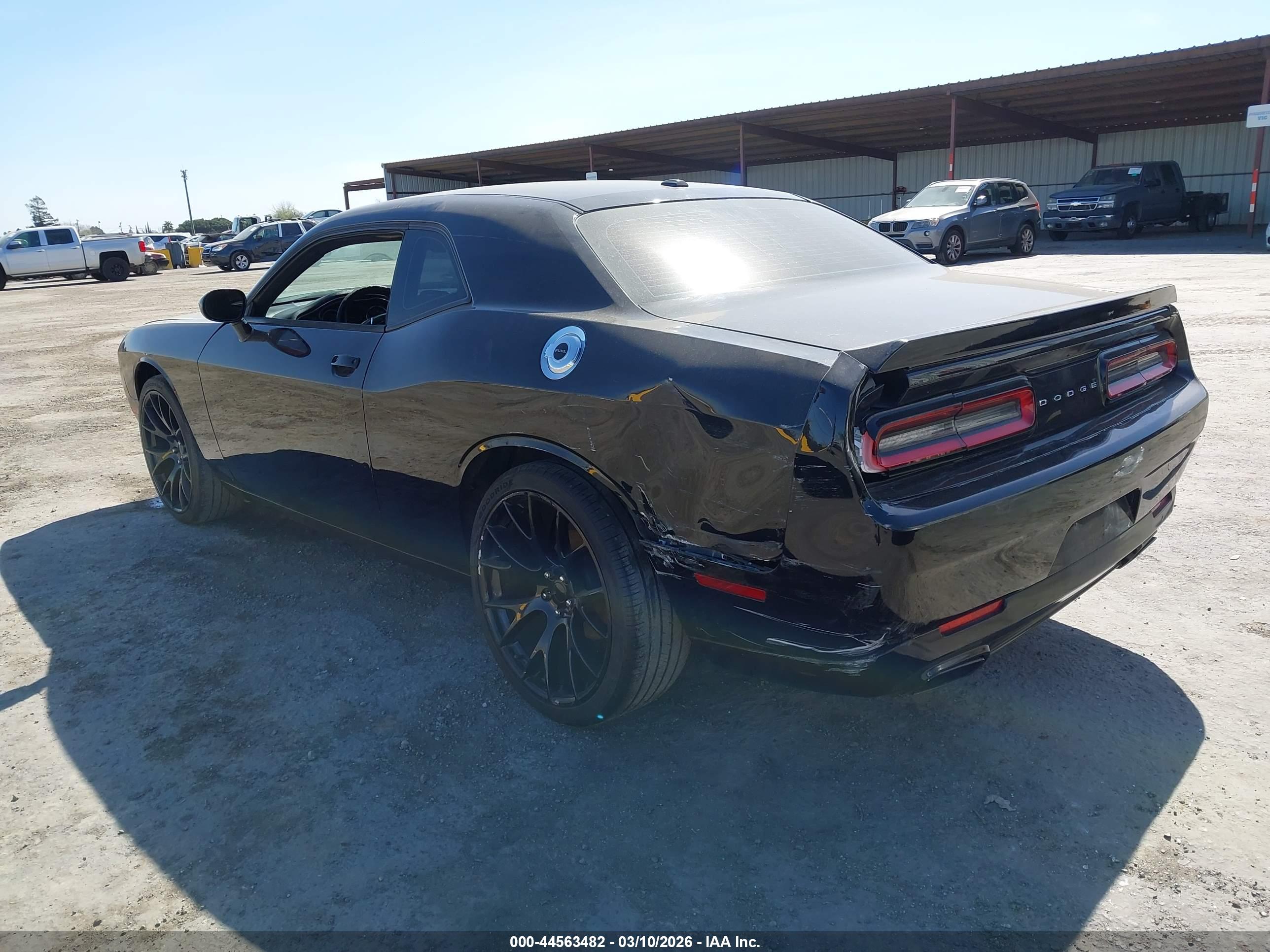 DODGE CHALLENGER image 3